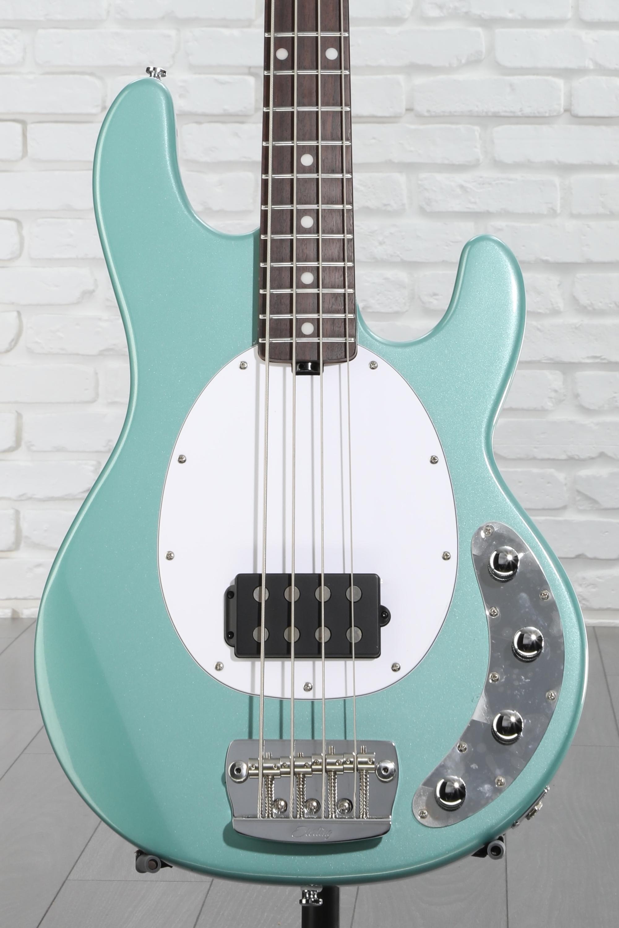Sterling By Music Man StingRay RAY34 Bass Guitar - Dorado