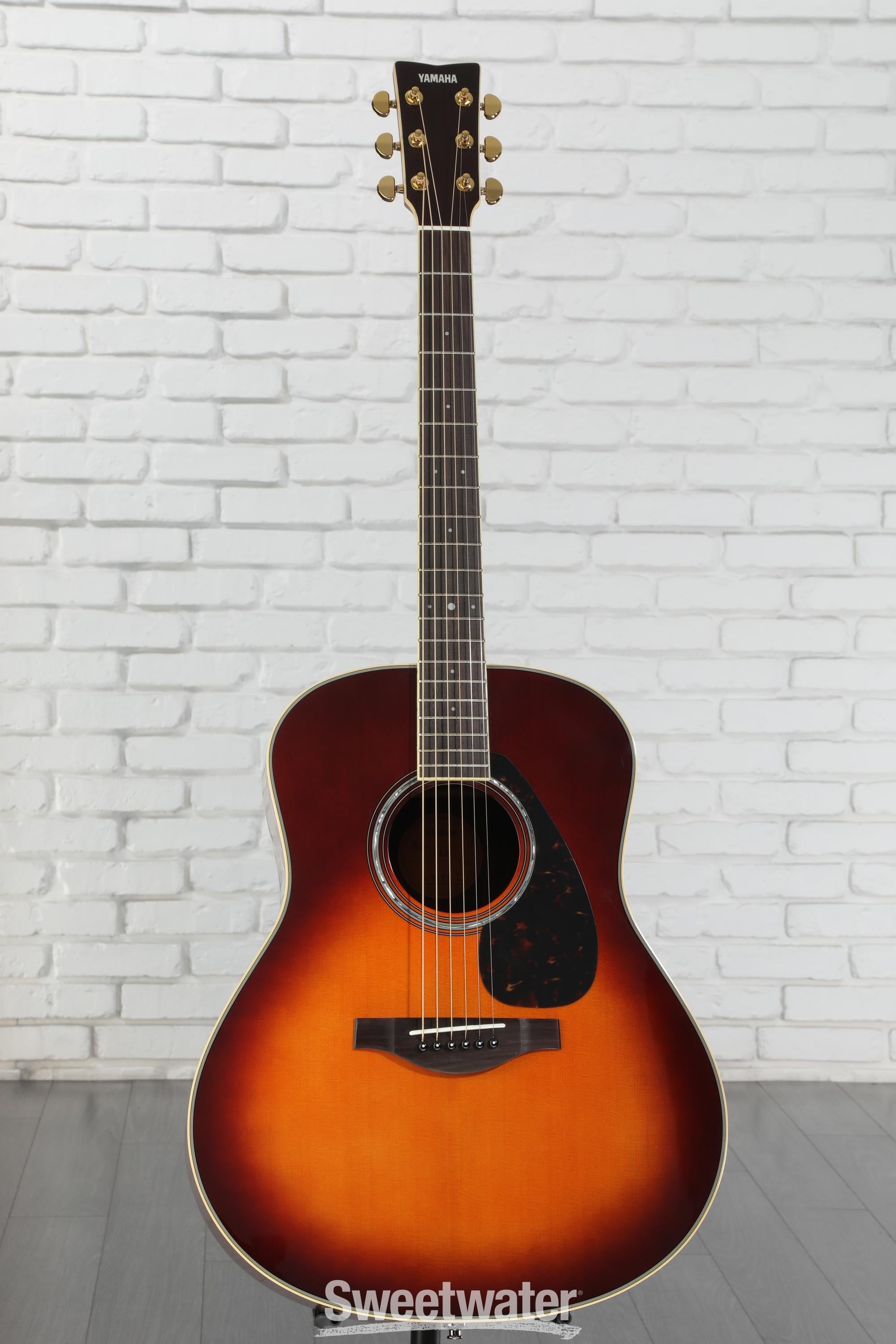 【YAMAHA】 LS6 ARE Yamaha LS6 ARE Small Type Body Solid-Top Acoustic Guitar