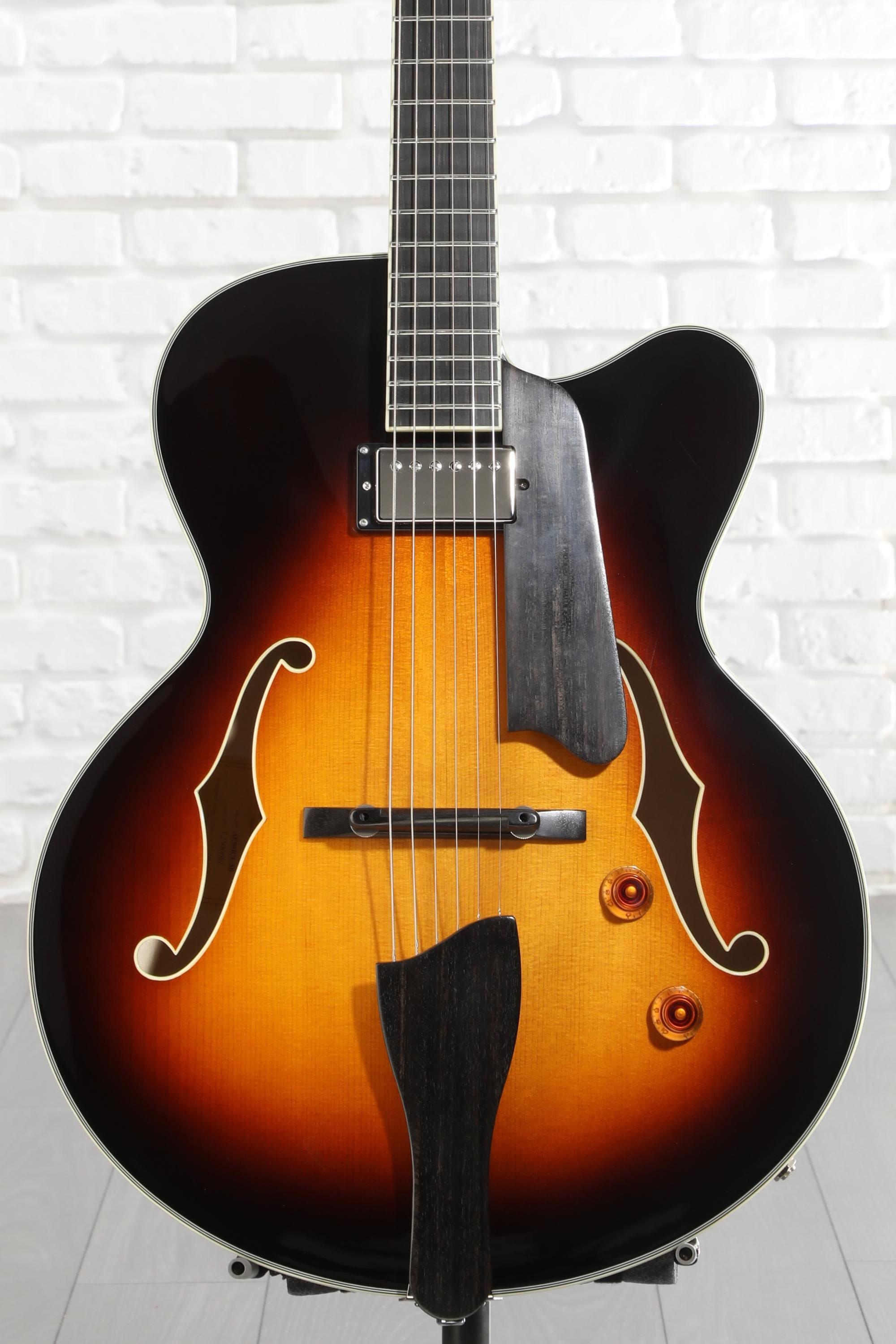 Eastman Guitars AR503CE Archtop Hollowbody Electric Guitar