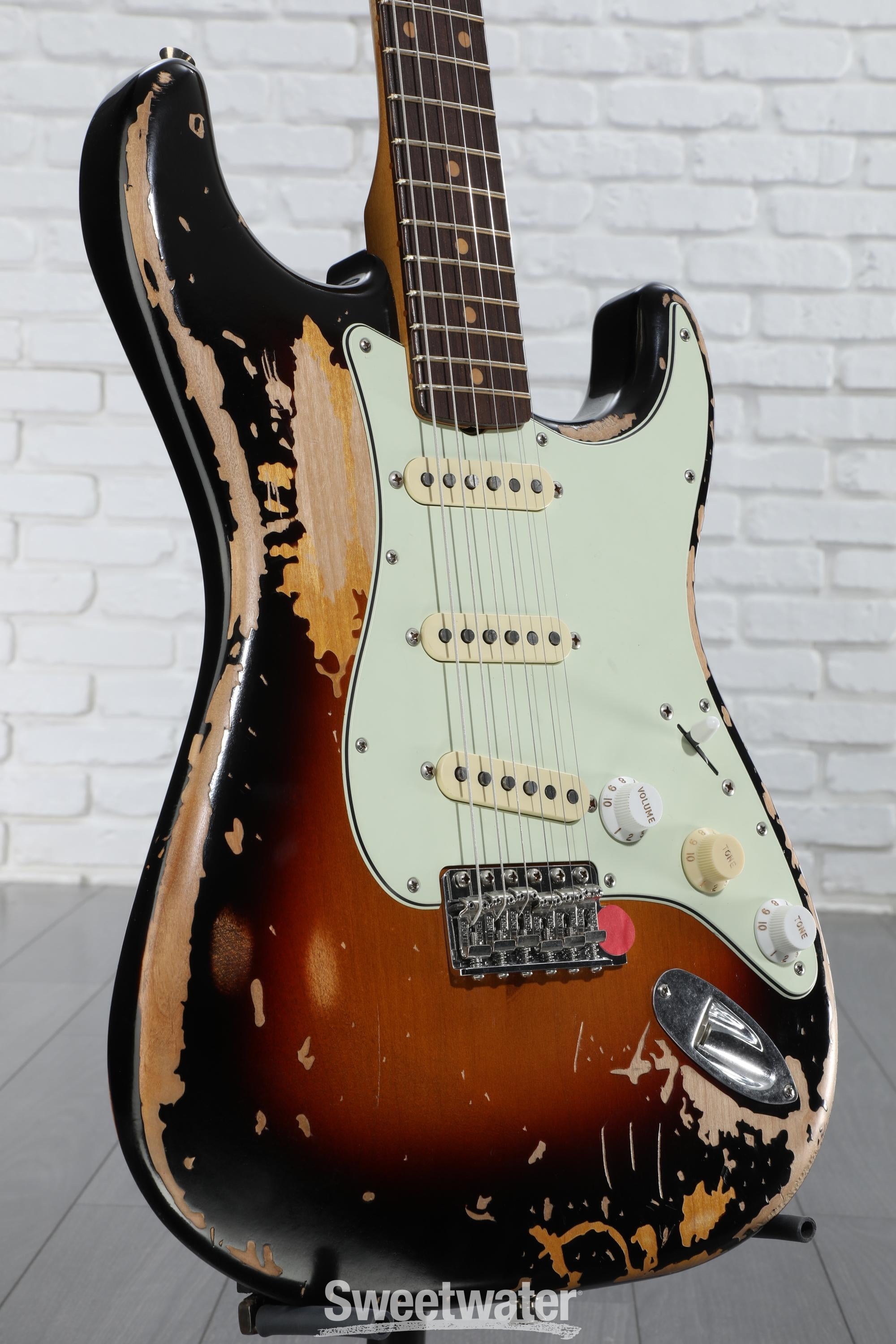 ギター Fender Mike McCready Stratocaster Amazon.com: Fender Mike McCready Stratocaster Electric