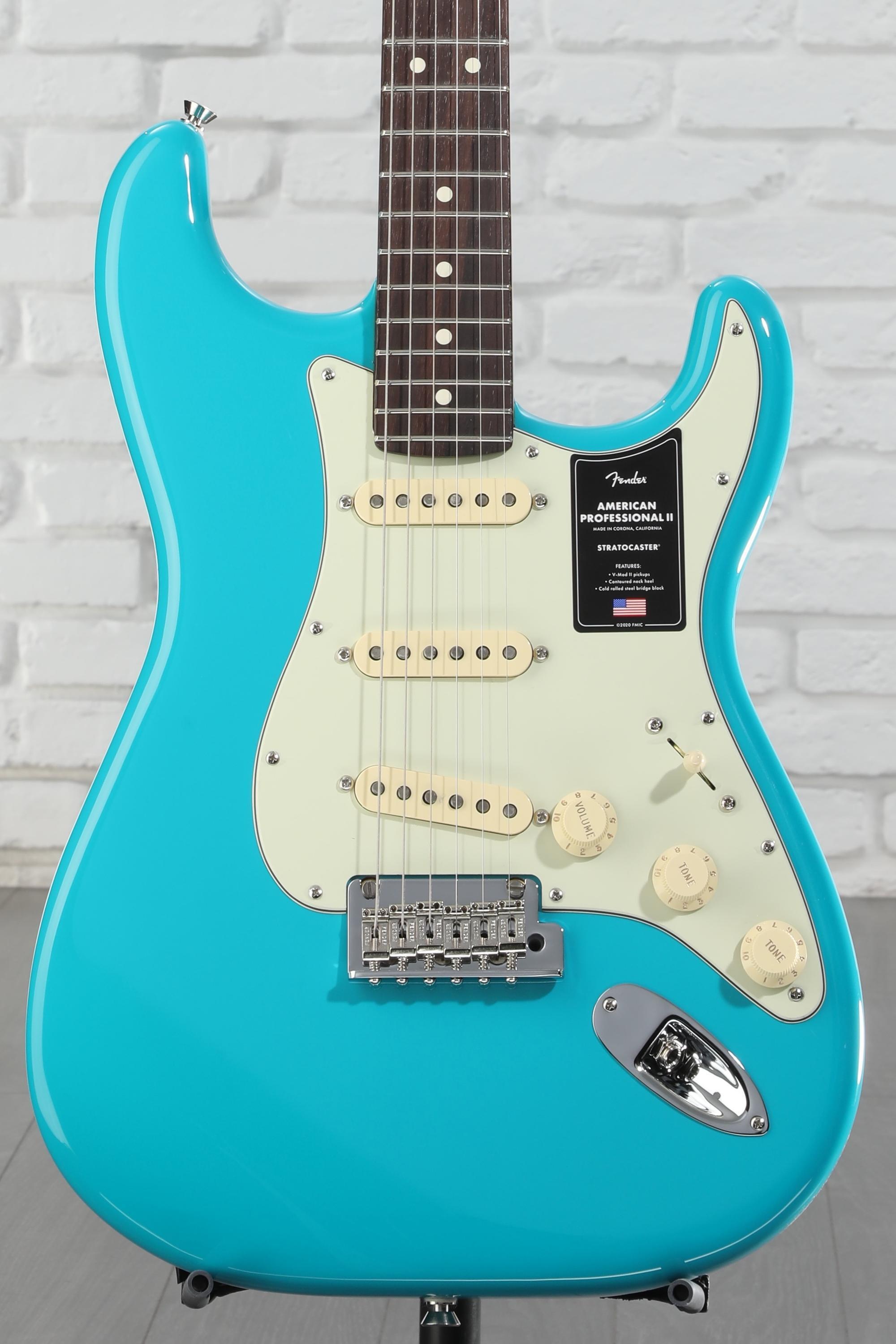フェンダー　アメリカンプロフェッショナルⅡ ストラトキャスター　マイアミブルー フェンダー Fender American Professional II Stratocaster MN