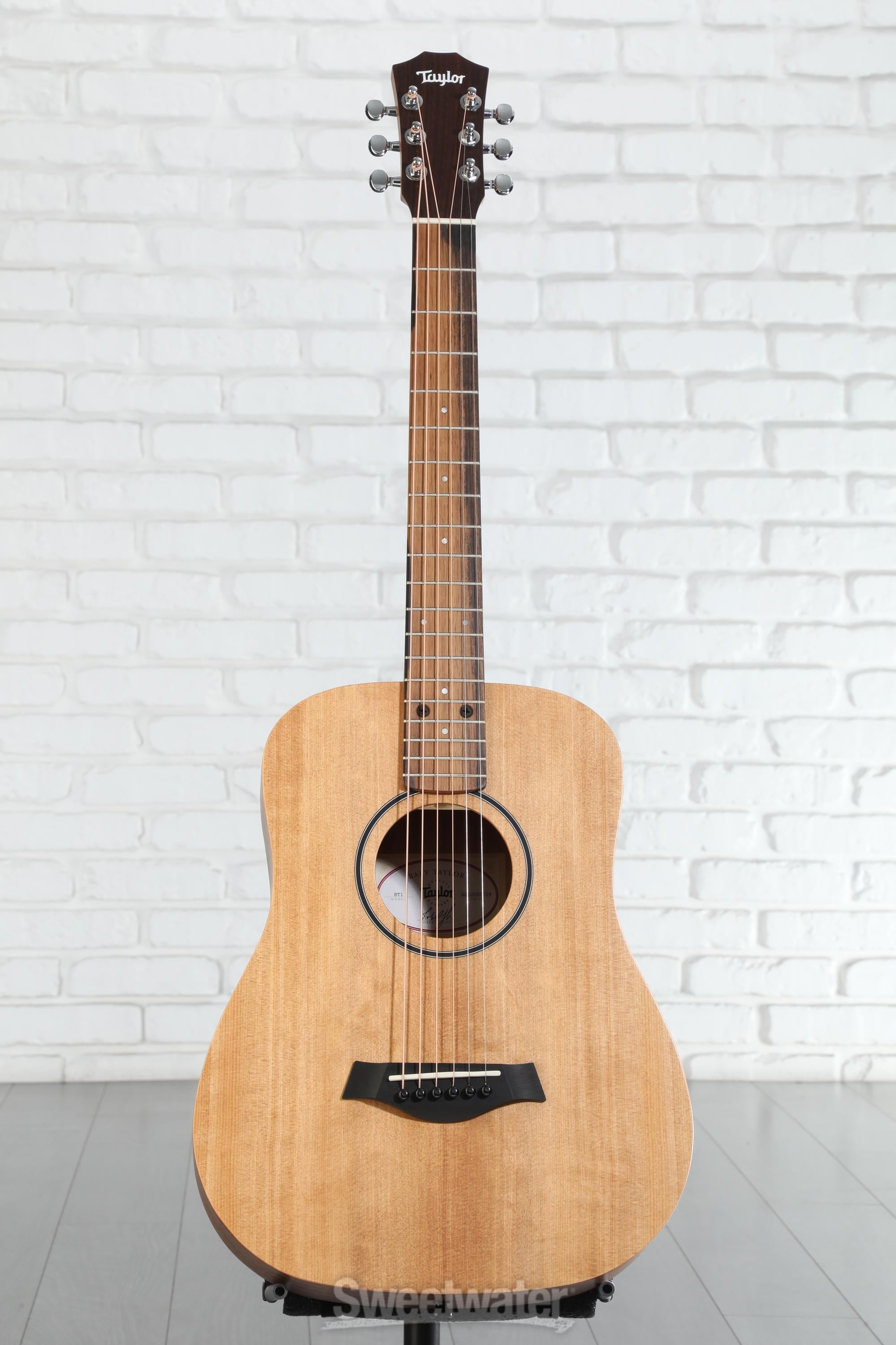 Taylor Baby Taylor BT1 Walnut Acoustic Guitar - Natural Sitka