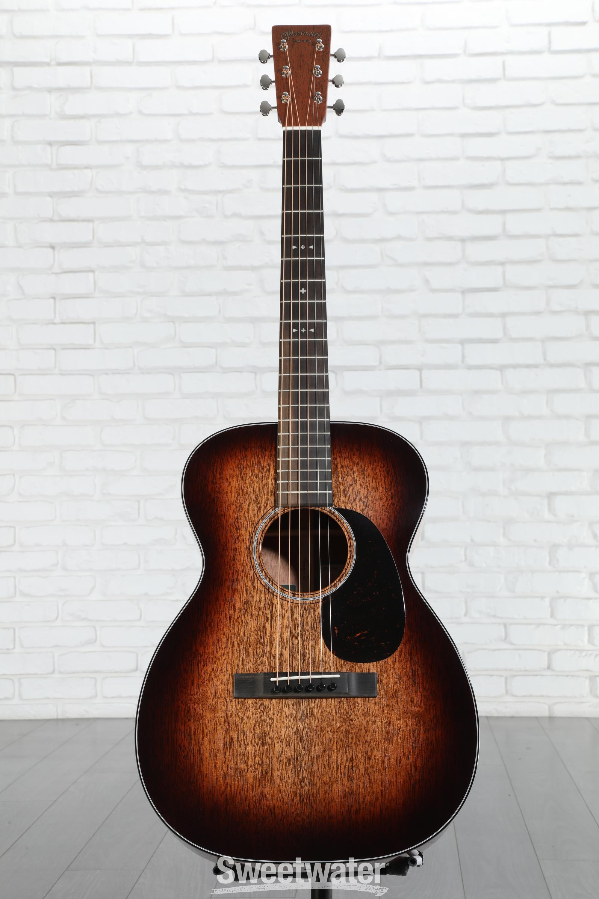Martin 00DB Jeff Tweedy Acoustic Guitar - Tweedy Burst | Sweetwater