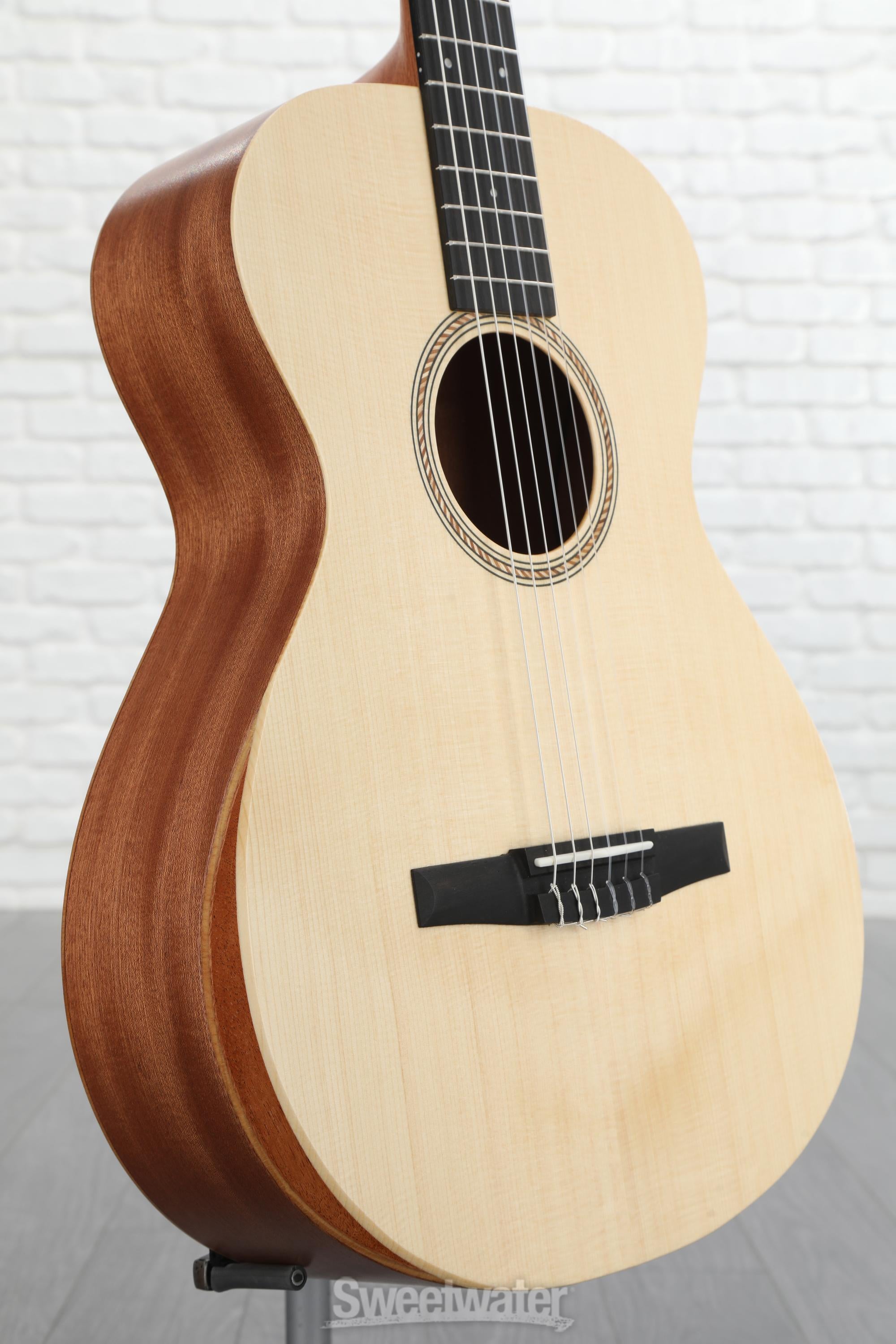 Taylor Academy 12e-N Grand Concert Nylon-String Acoustic