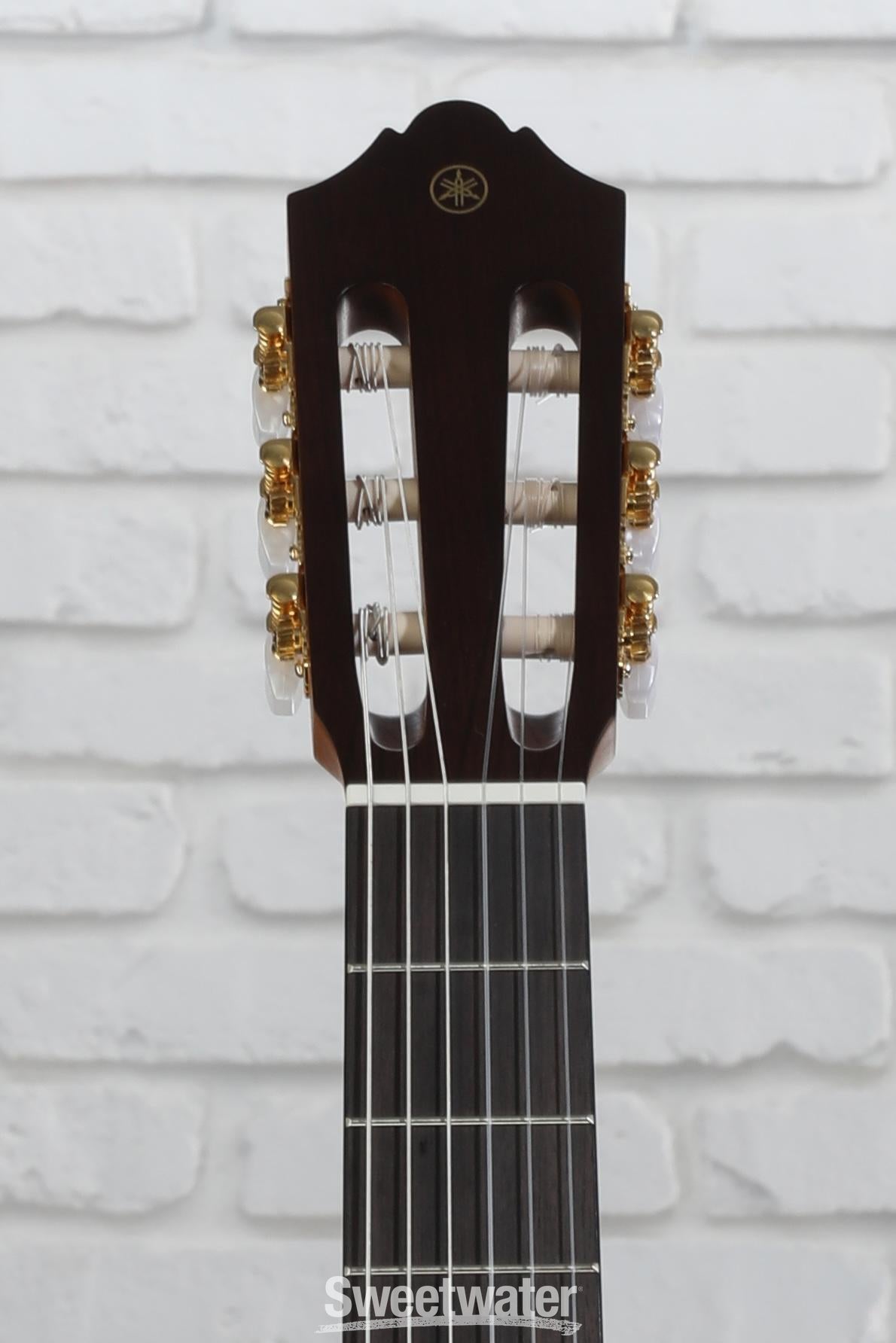 Yamaha CG172SF Classical Acoustic Guitar Natural Sweetwater