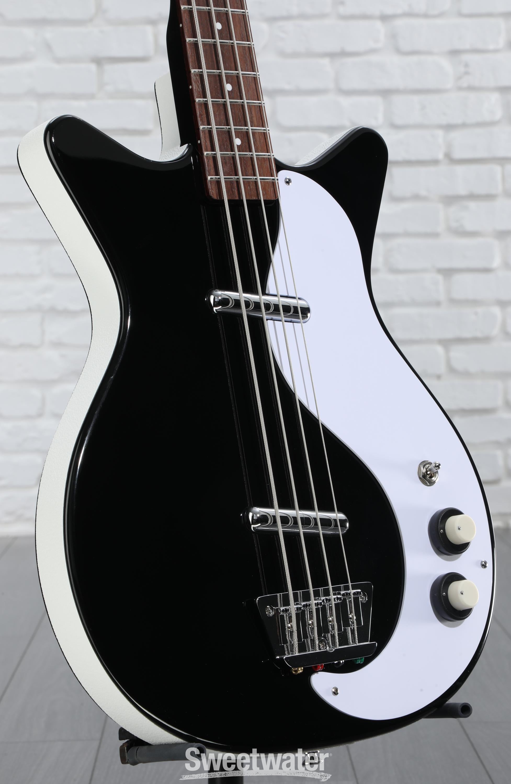 Danelectro　59DC Danelectro '59DC Short Scale Bass Guitar - Copper | Sweetwater