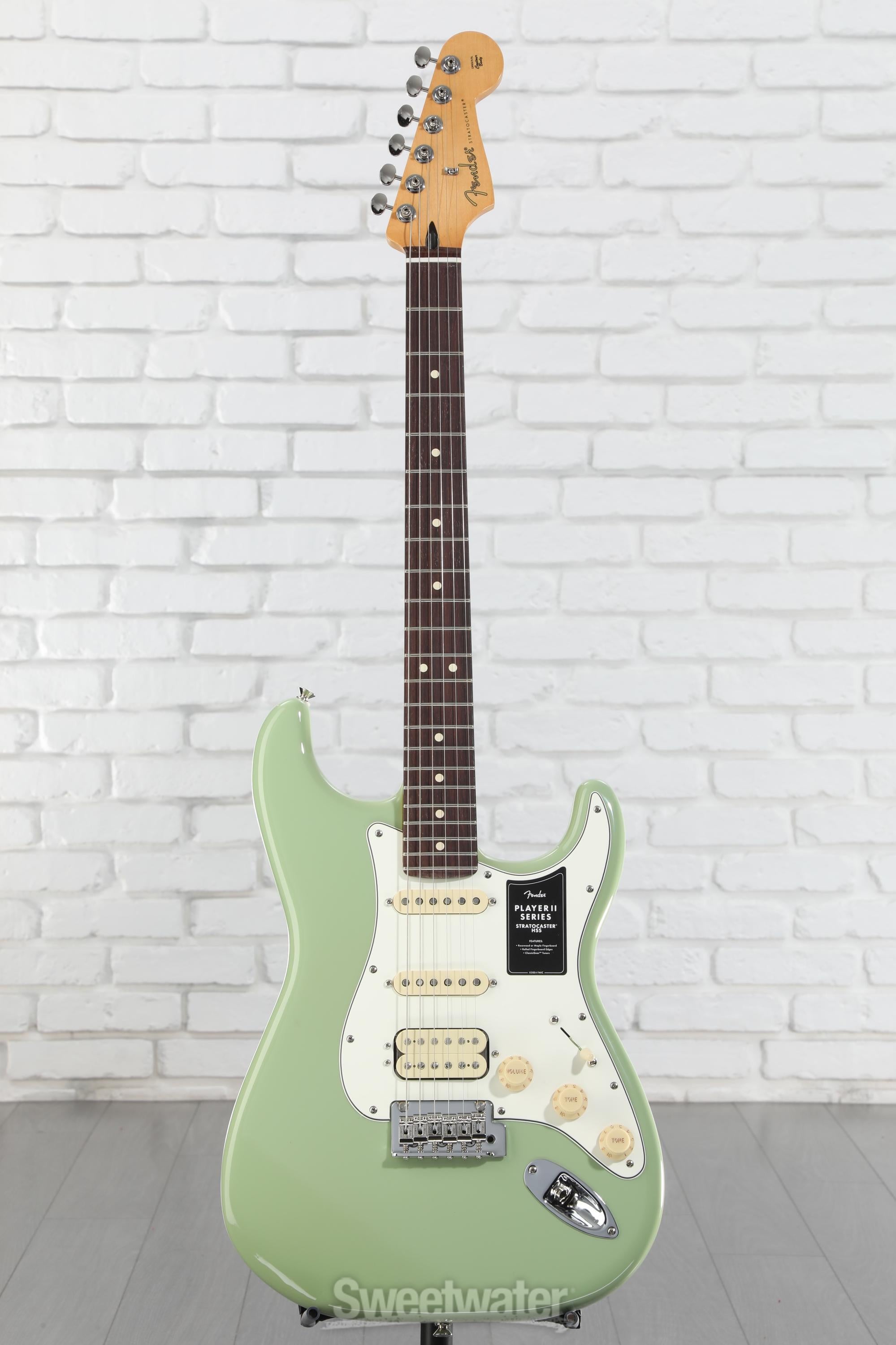 ギター Fender PlayerII Stratocaster Birch Green Amazon.com: Fender Player II Stratocaster HSS - Birch Green