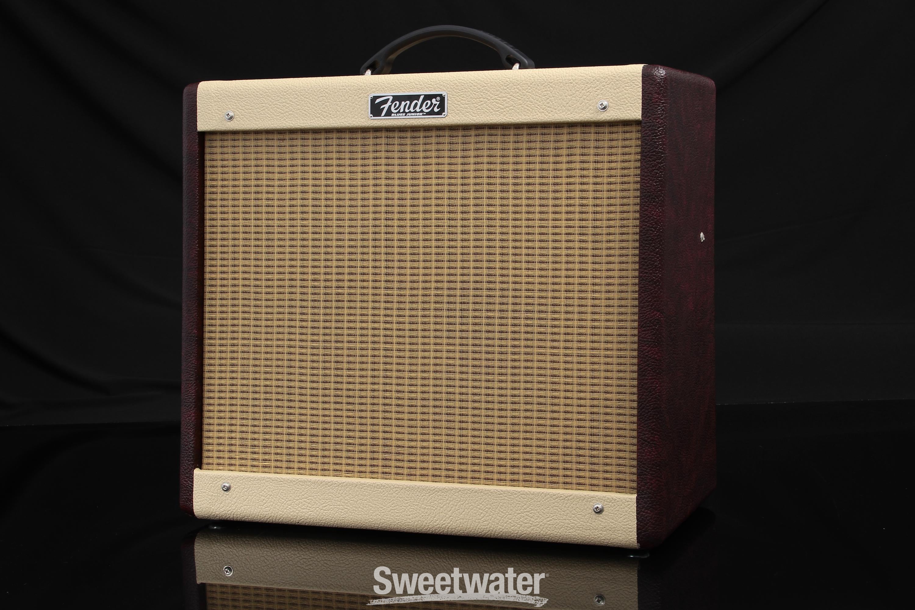 Fender Blues Junior III - Creamy Wine Two-Tone FSR | Sweetwater