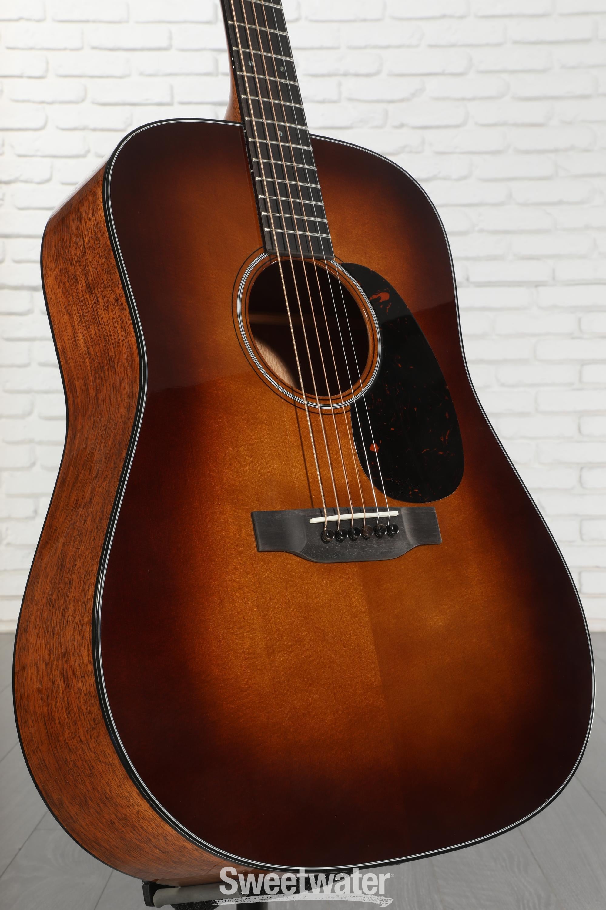 Martin D-18 Standard Series Acoustic Guitar - 1933 Ambertone (2025