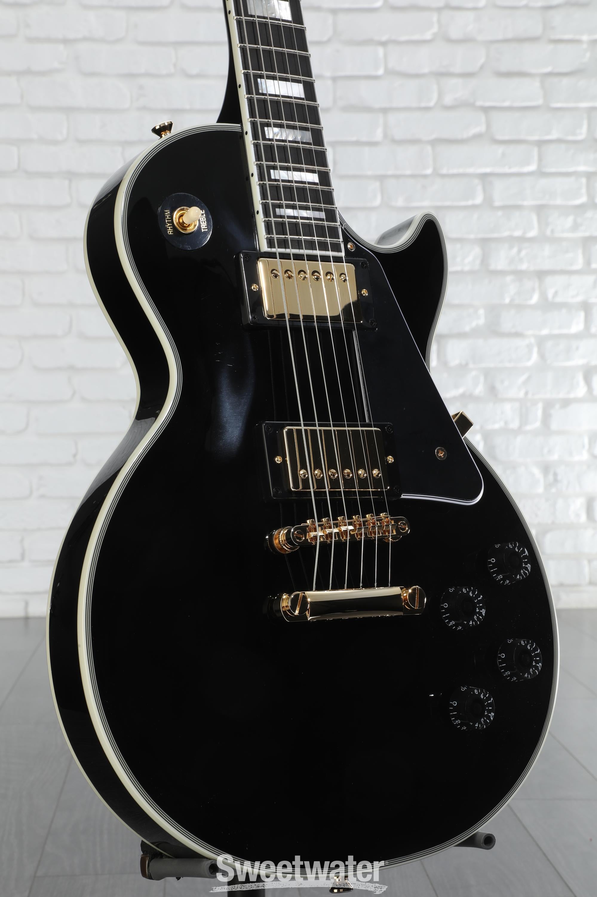 Epiphone Les Paul Custom Ebonyブラック Epiphone Les Paul Custom Electric Guitar - Ebony | Sweetwater