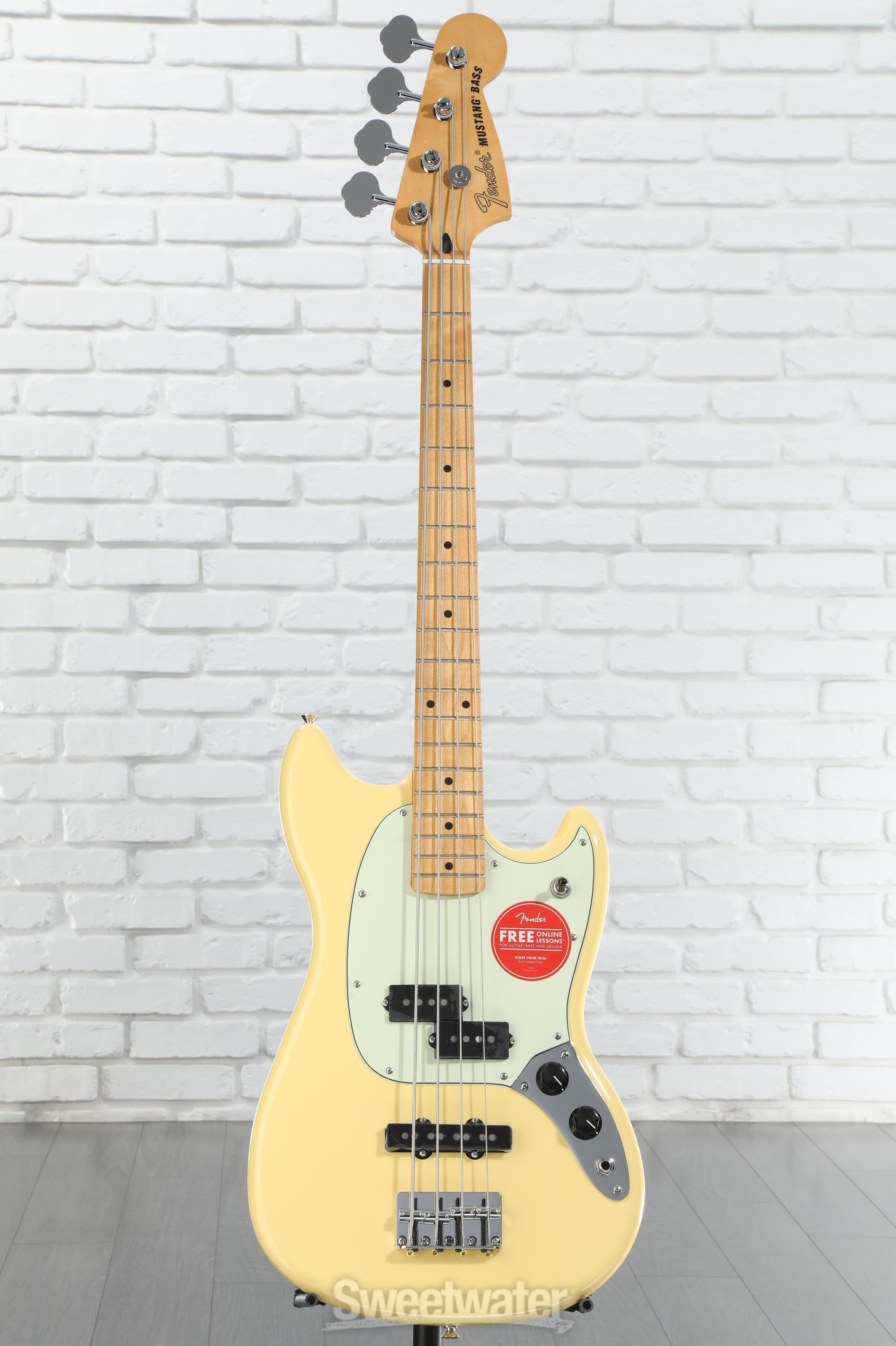 Fender Special Edition Mustang PJ Bass - Buttercream with