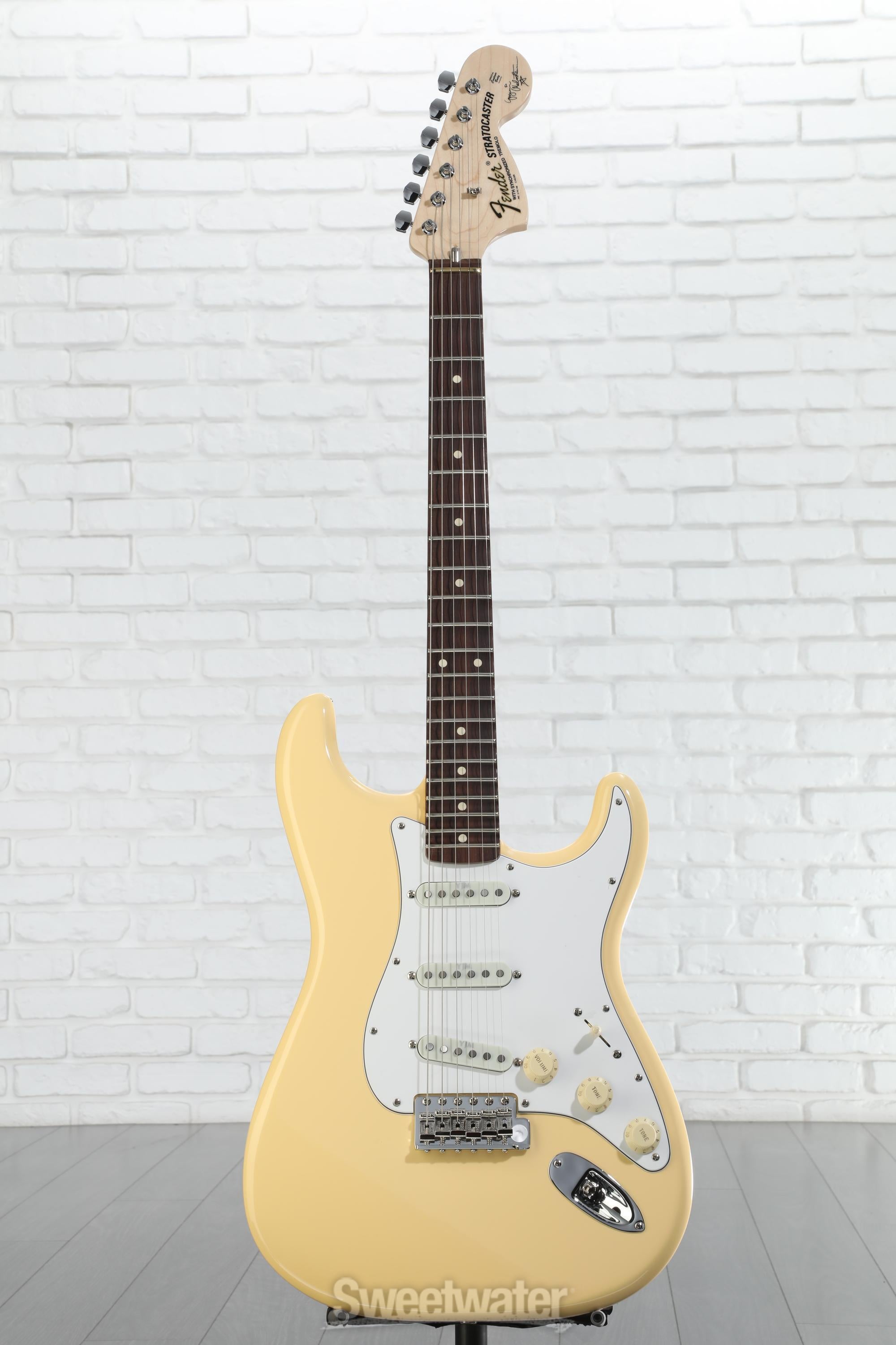 YJM308W / YNGWIE MALMSTEEN　 White Fender Yngwie Malmsteen Stratocaster Maple Fingerboard 2017