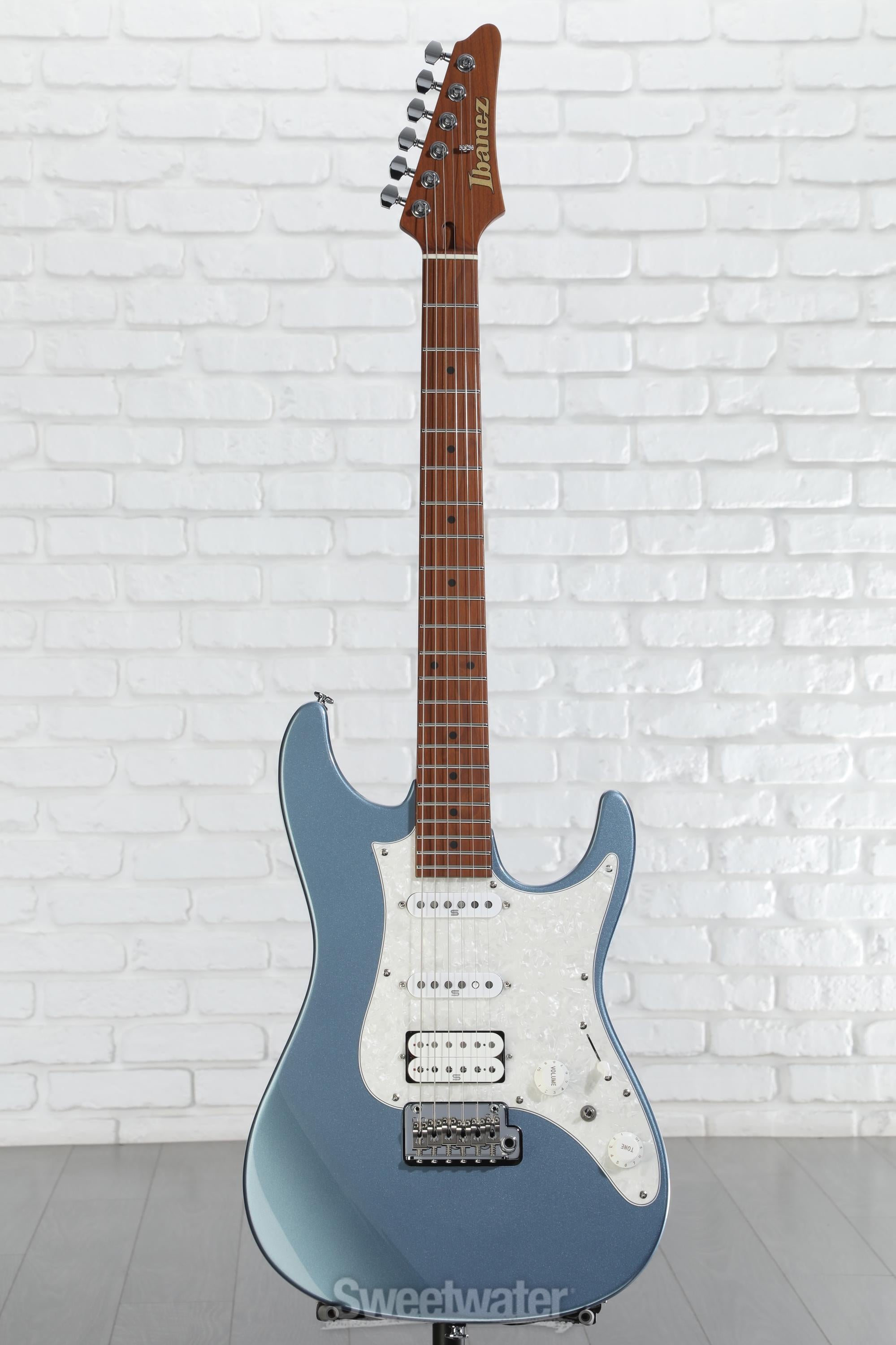 ibanez prestige AZ2204 ICM アイバニーズAZ2204 Ibanez Prestige AZ2204 - Ice Blue Metallic | Sweetwater