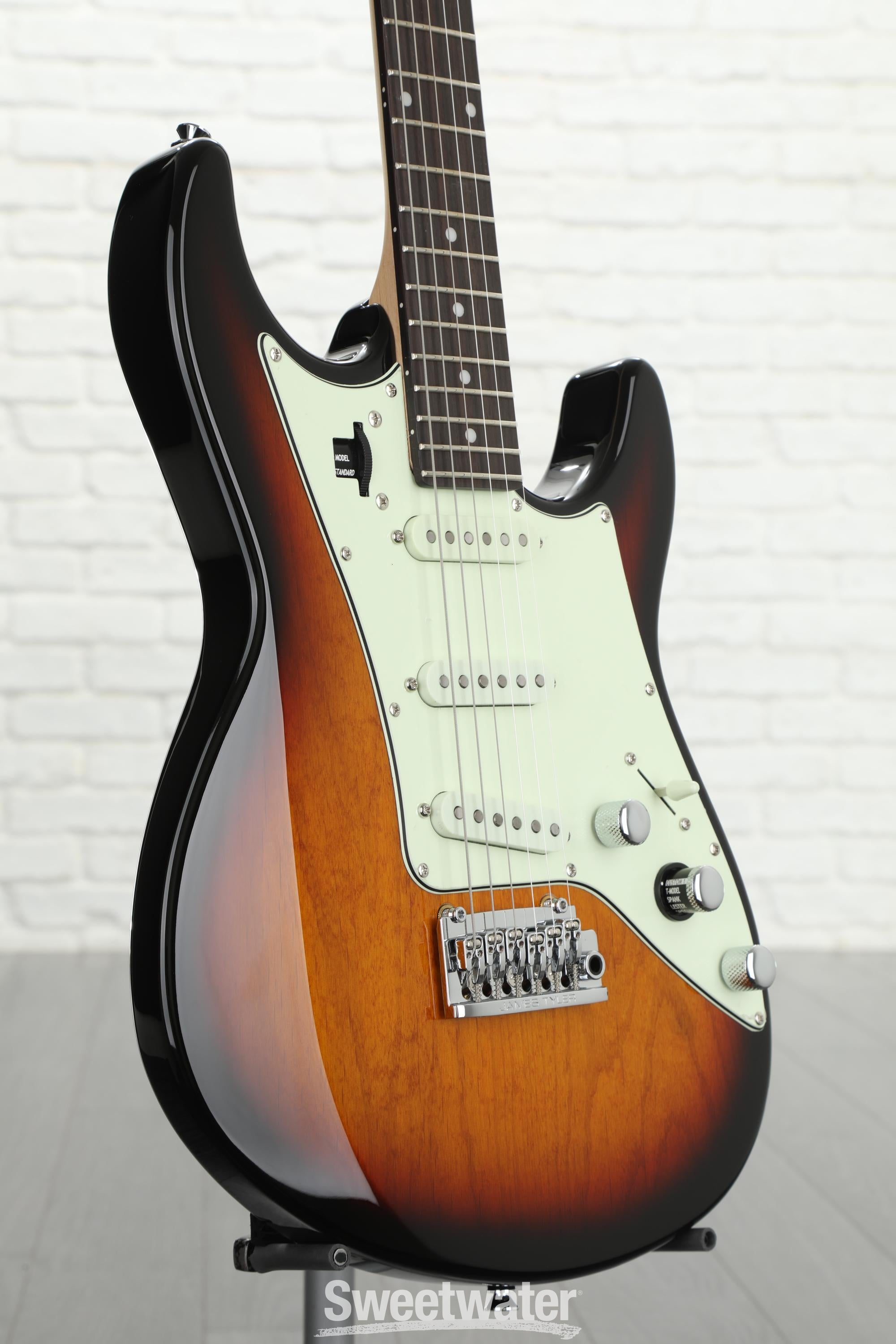 Line 6 JTV-69S Variax - 3-Tone Sunburst with Ebony Fingerboard