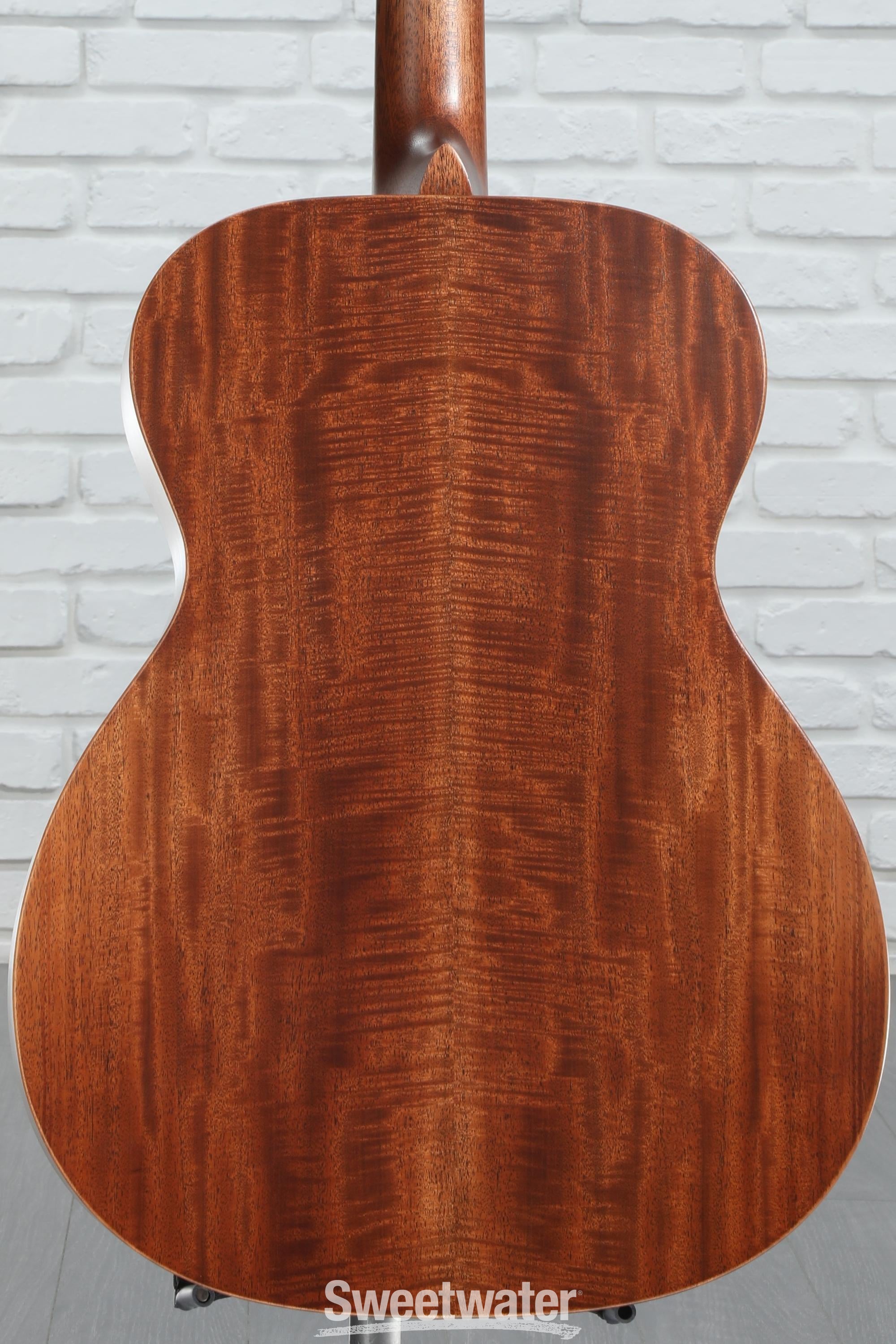 Martin 000-15M StreetMaster Acoustic Guitar - Distressed Burst