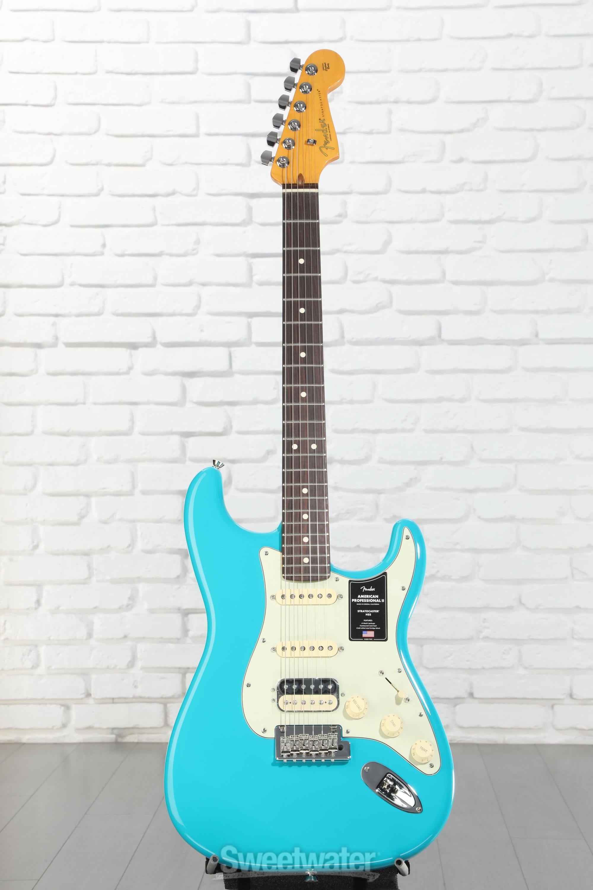 Fender American Professional II Stratocaster HSS - Miami Blue with