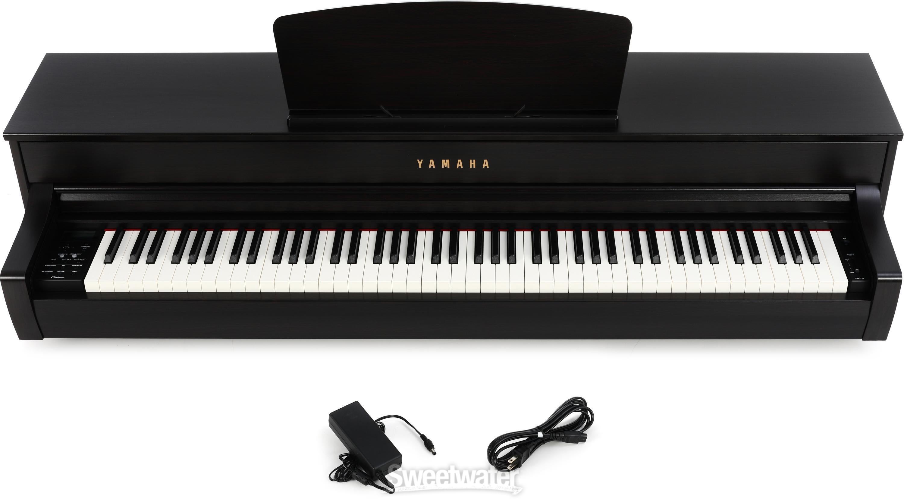 Piano on sale yamaha 735