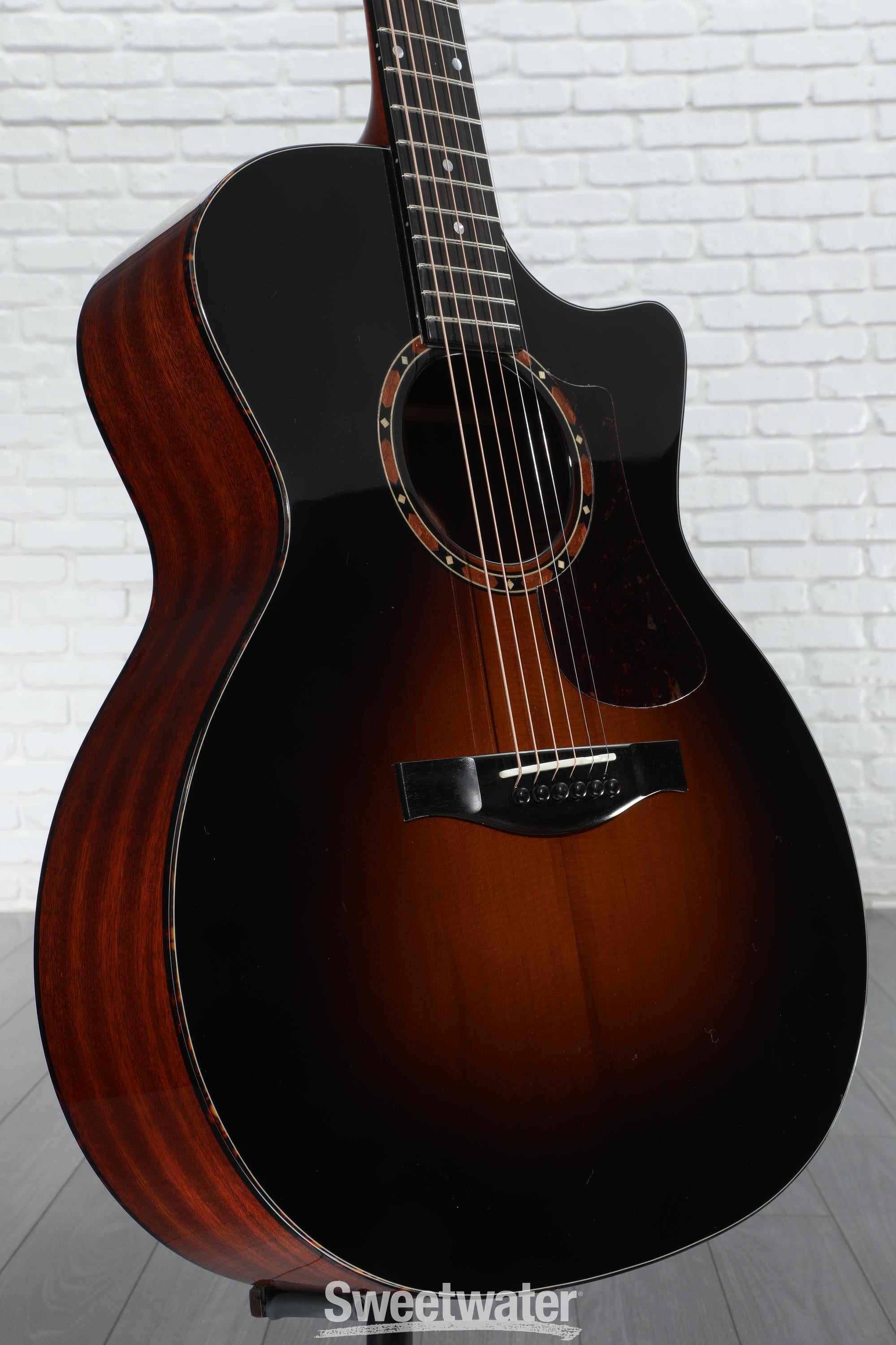 Eastman Guitars AC122-2CE Deluxe Grand Auditorium Acoustic
