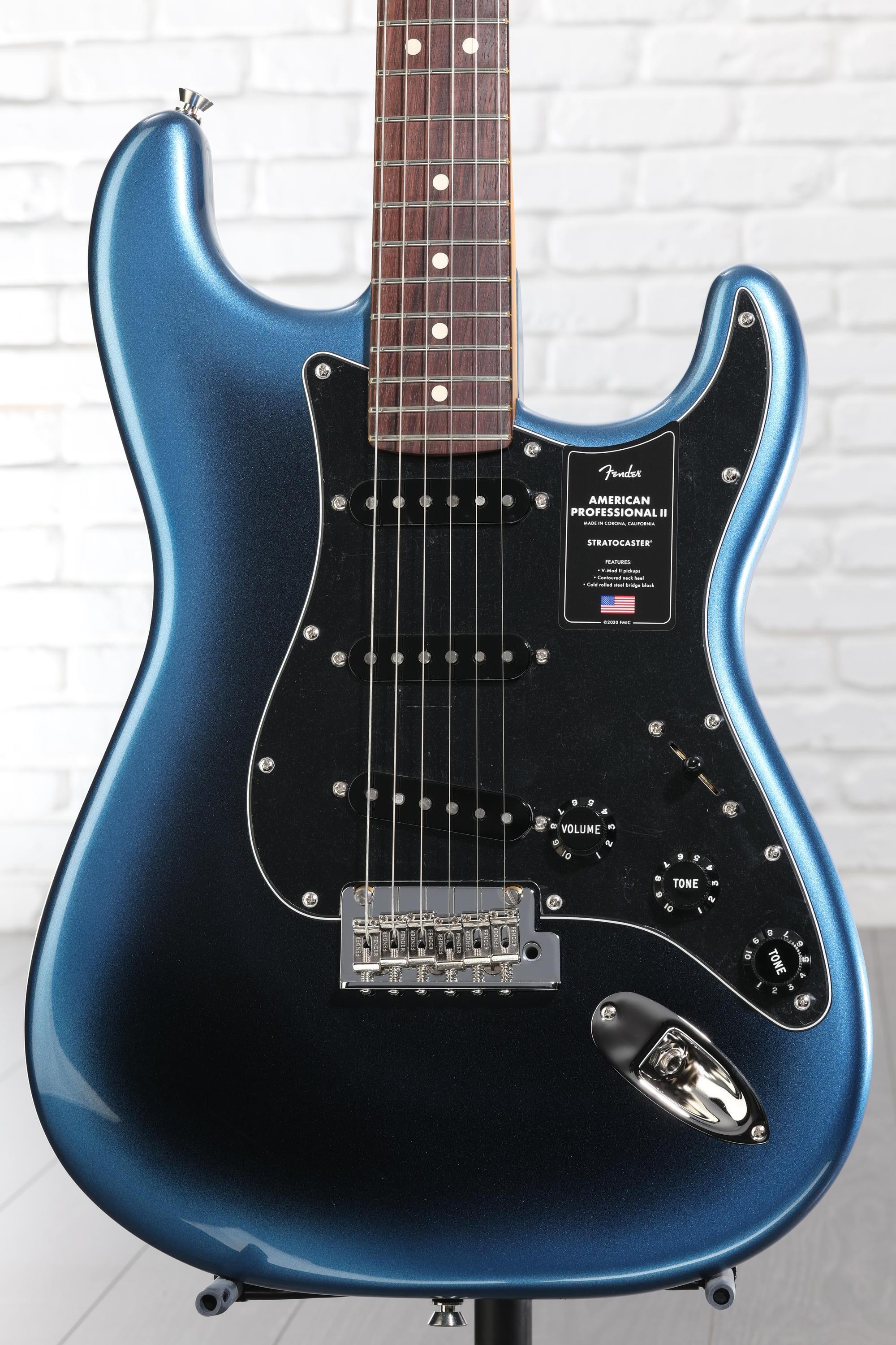ギター Fender Professional II Stratocaster Fender American Professional II Stratocaster - Dark Night with
