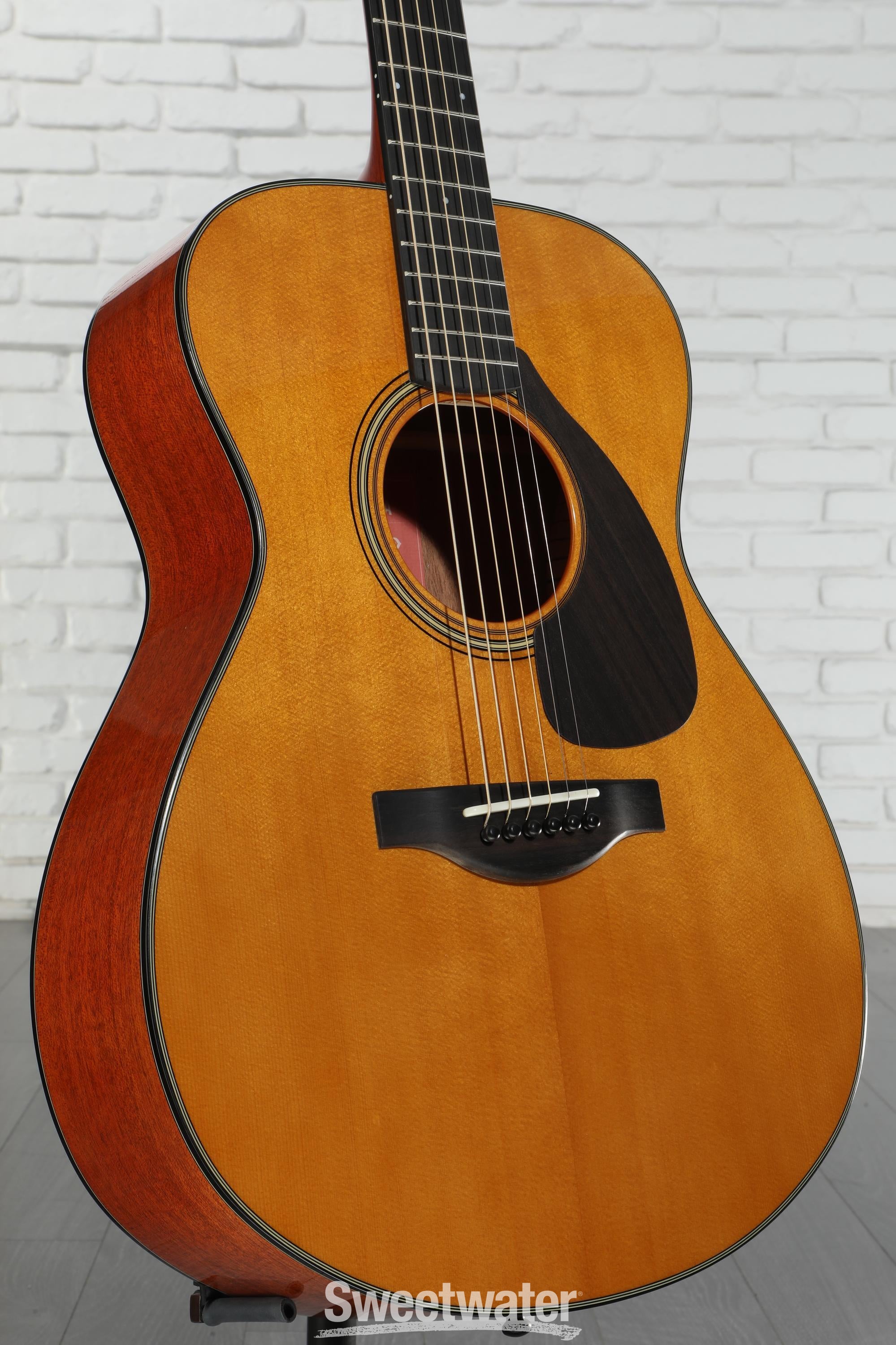 ヤマハ YAMAHA FS5 ARE - RED LABEL Yamaha FS5 Red Label Acoustic Guitar - Natural | Sweetwater