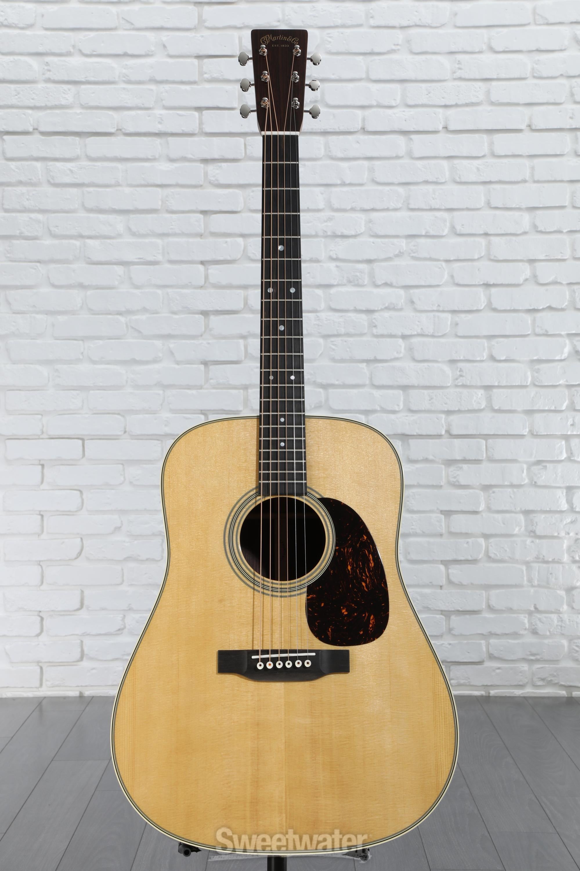 Martin & Co　D-28 Martin D-28 Modern Deluxe Dreadnought Acoustic Guitar