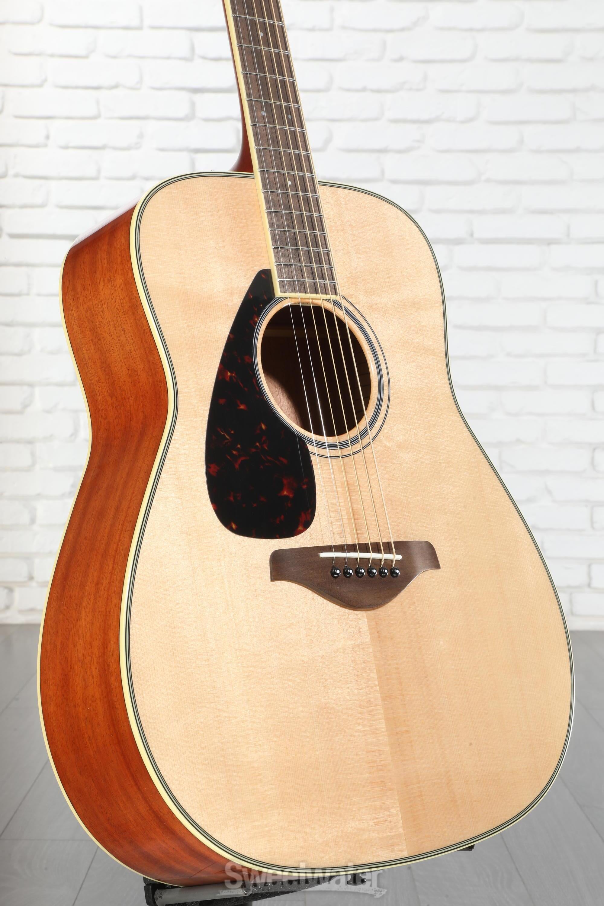 Yamaha FG820L Left-handed Dreadnought Acoustic Guitar - Natural