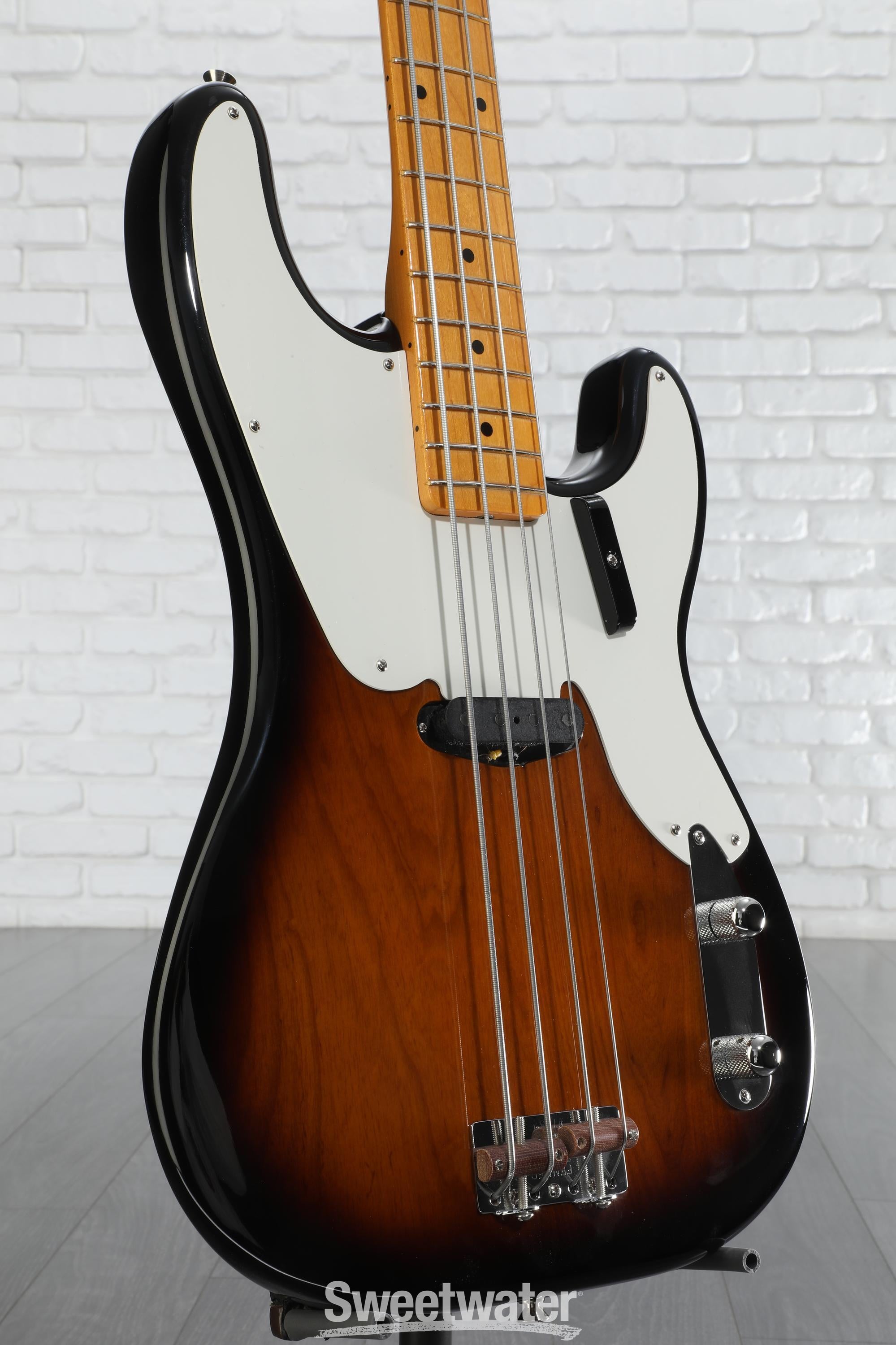 Fender American Vintage II 1954 Precision Bass - 2-tone