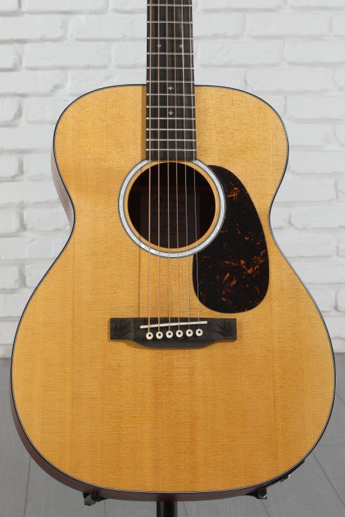 Martin 000JR-10E Shawn Mendes Signature Acoustic-electric Guitar - Natural