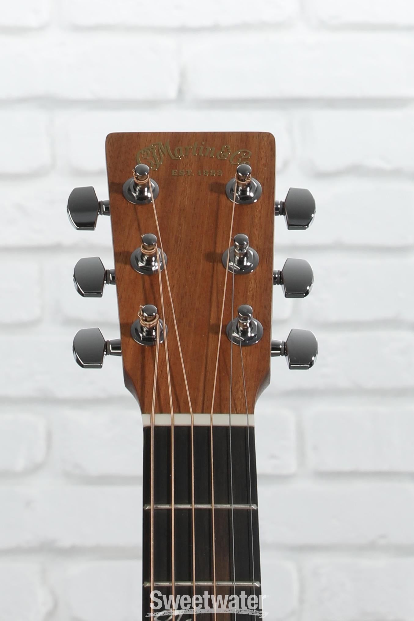 Martin 000JR-10E Shawn Mendes Signature Acoustic-electric Guitar - Natural