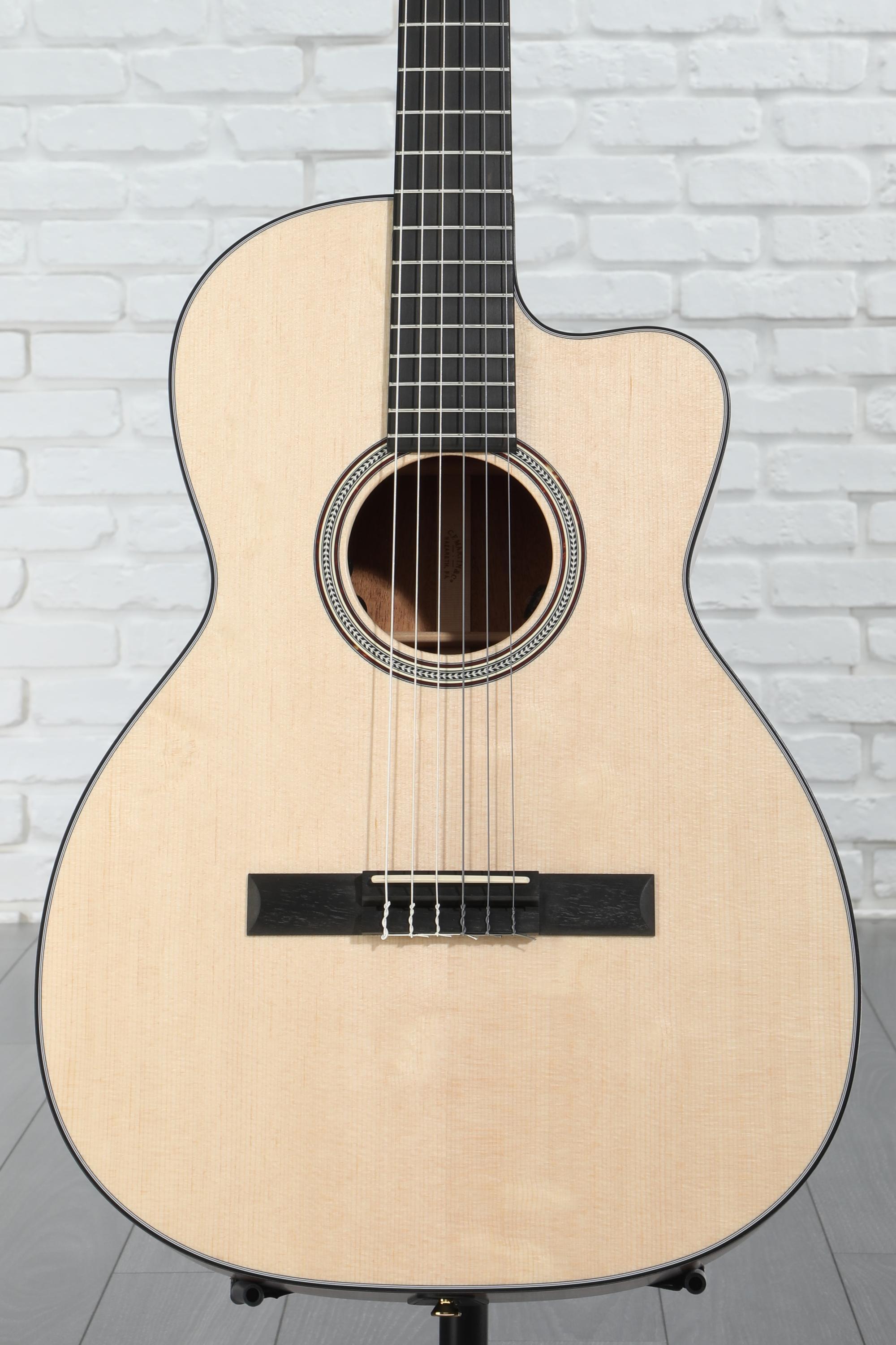 Martin 000C12-16E Acoustic-electric Nylon-string Guitar