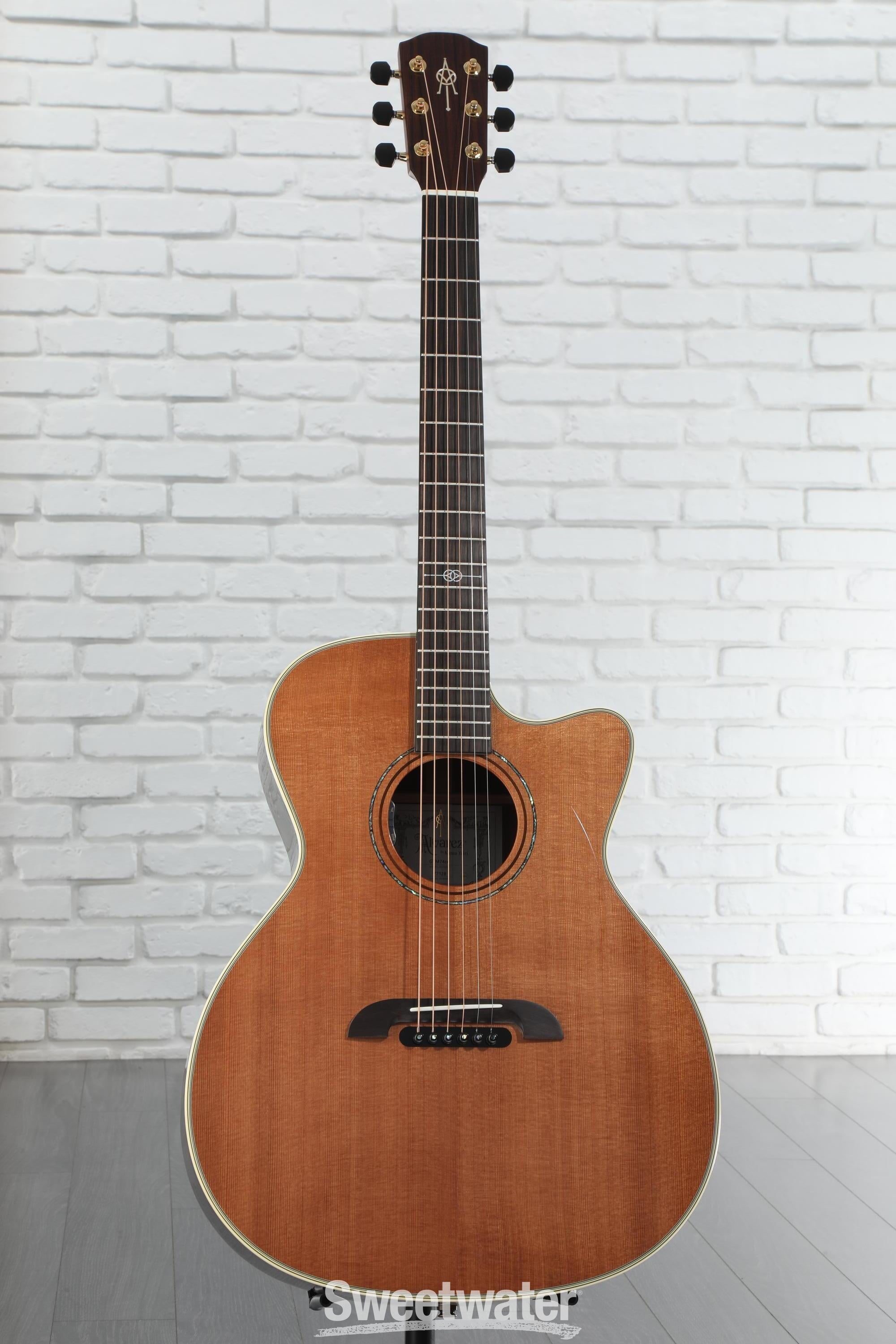 Alvarez Yairi GYM74ce Masterworks Series Acoustic-electric Guitar