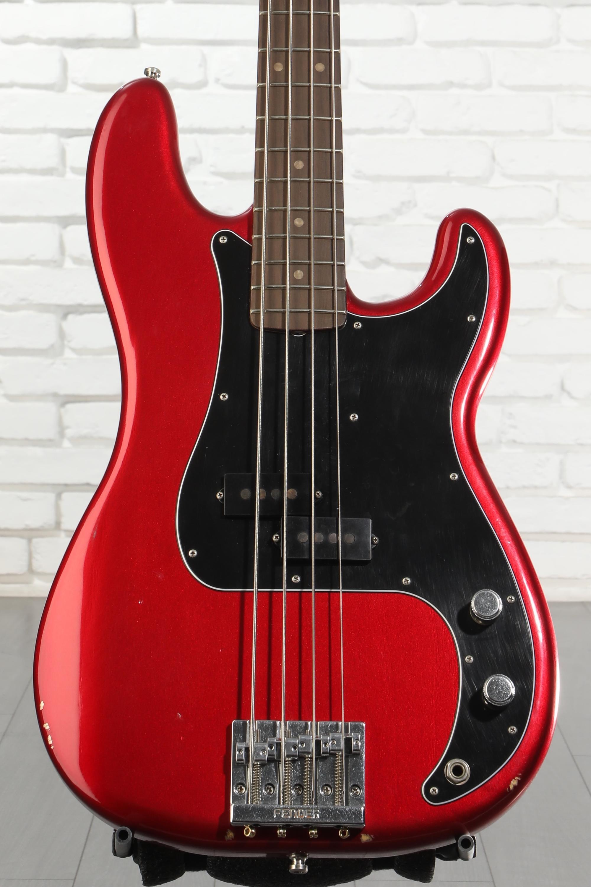 Fender Nate Mendel Precision Bass - Road Worn Candy Apple Red
