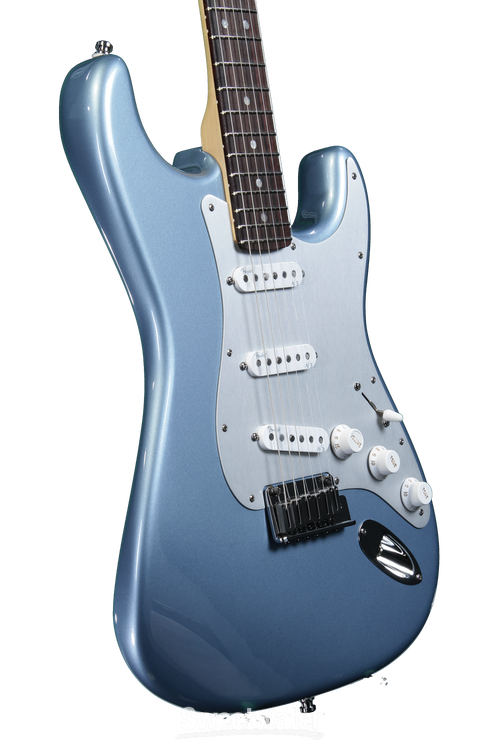 Fender FSR American Deluxe Stratocaster - Ice Blue Metallic