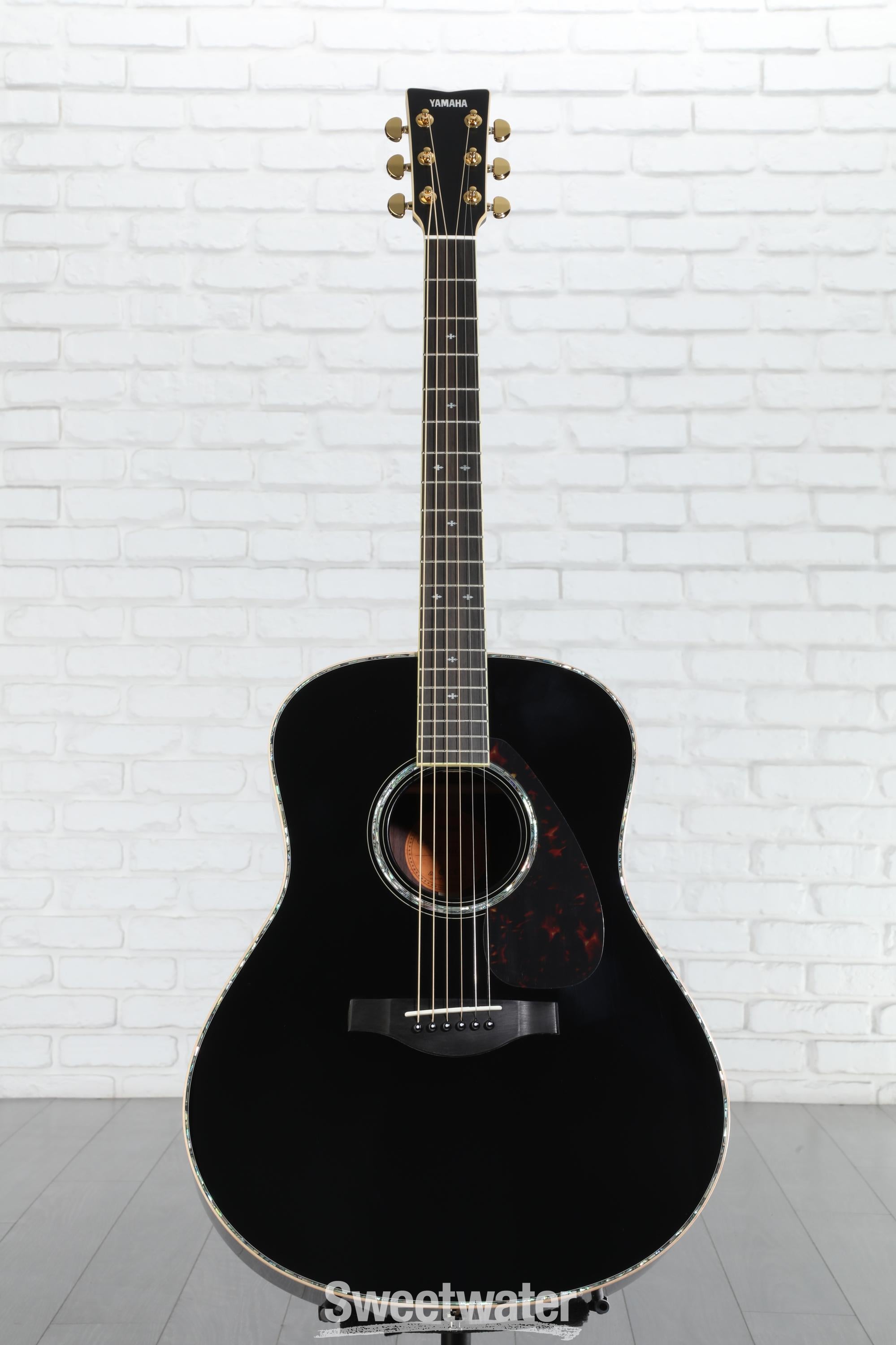 Yamaha LL16D ARE Original Jumbo Acoustic-electric Guitar - Black