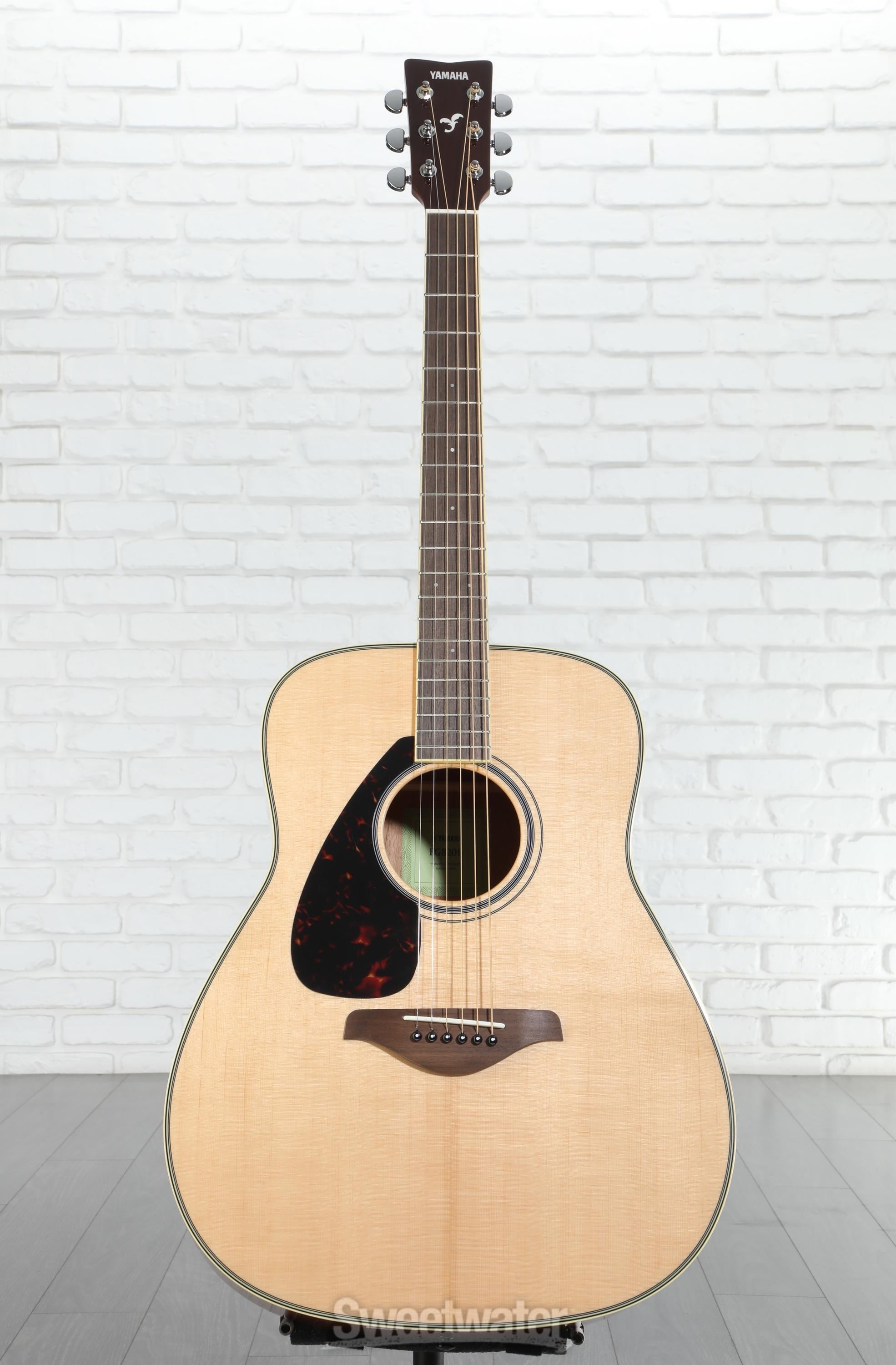 Yamaha FG820L Left-handed Dreadnought Acoustic Guitar - Natural