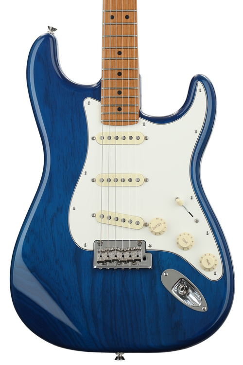 Fender stratocaster clearance deluxe sapphire blue