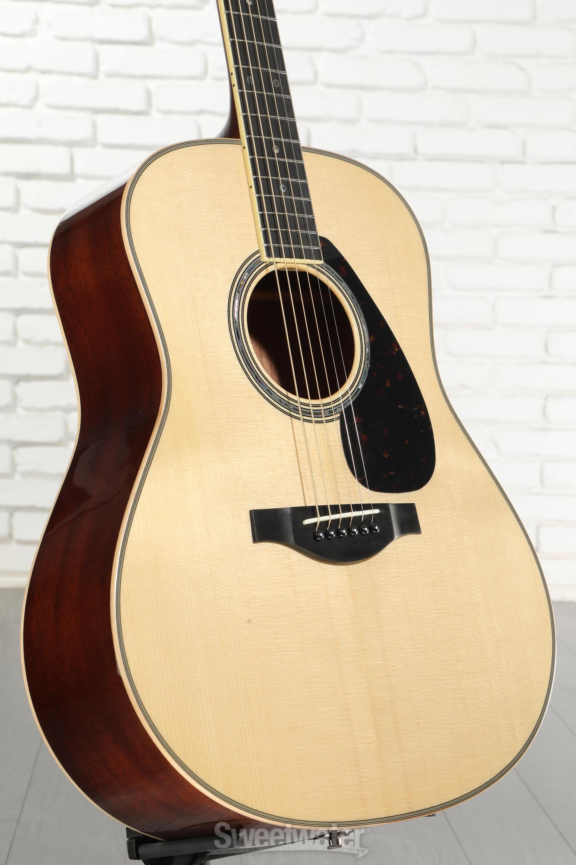 Yamaha LL16M ARE Original Jumbo Acoustic-electric Guitar - Natural