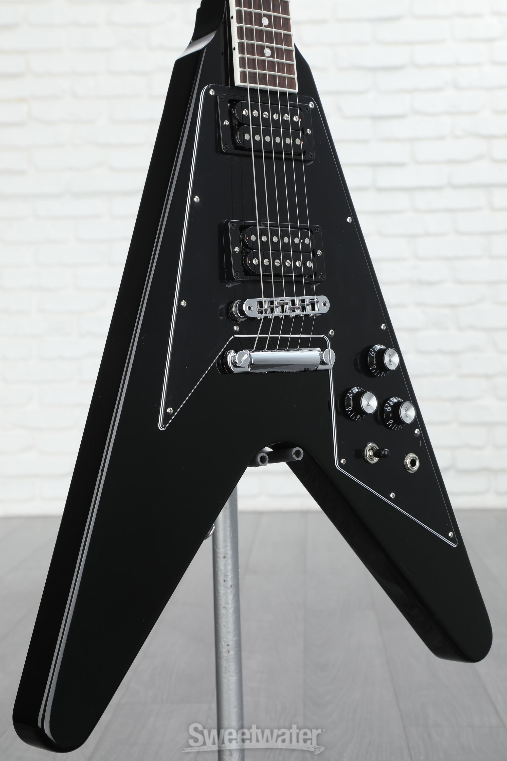 ギター GibsonUSA Flying V BLACK Gibson Flying V Gothic Satin Black – Chicago Music Exchange