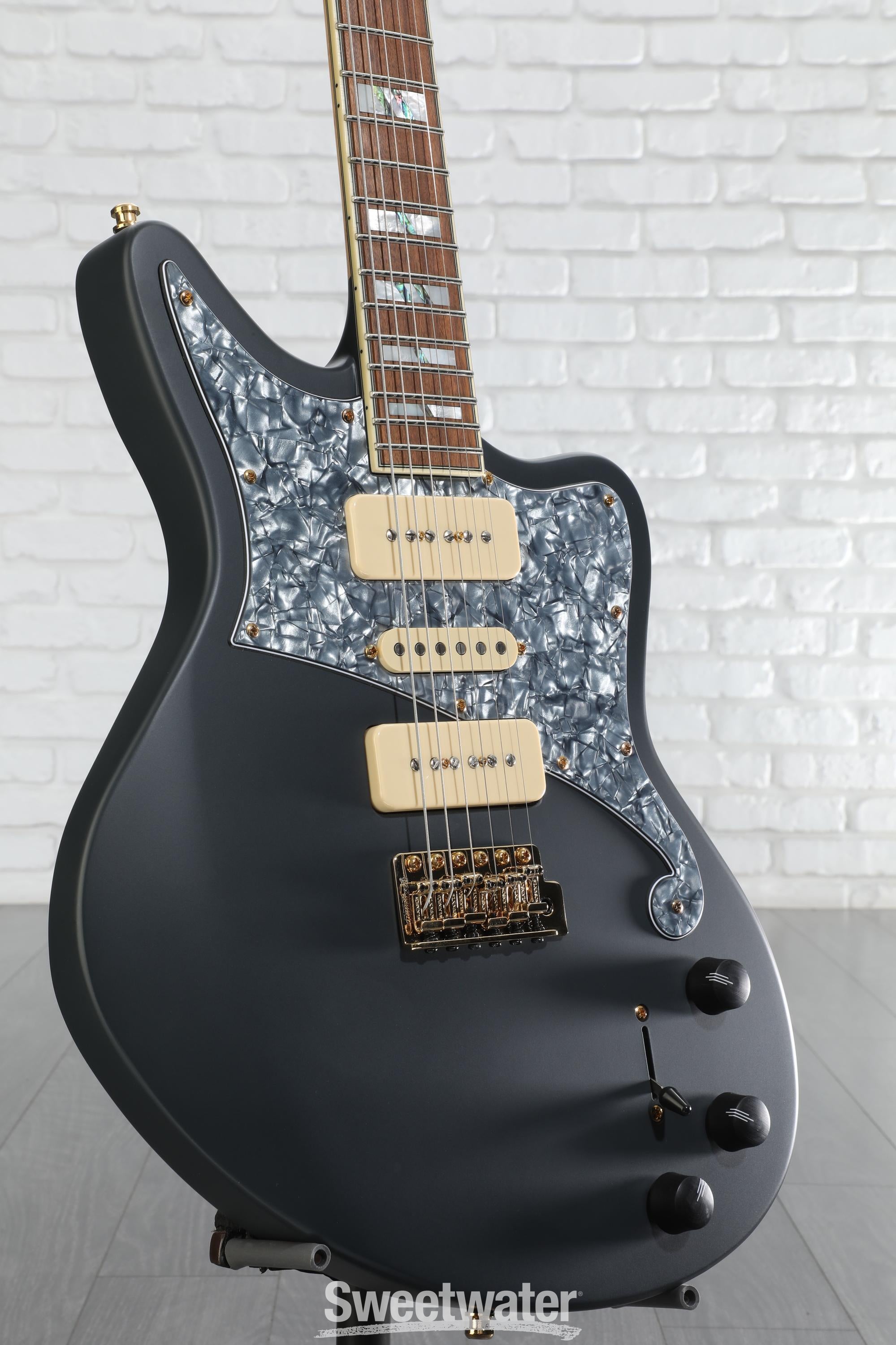 milklaccoオーダーページ D'Angelico Deluxe Bob Weir Bedford - Matte Stone | Sweetwater
