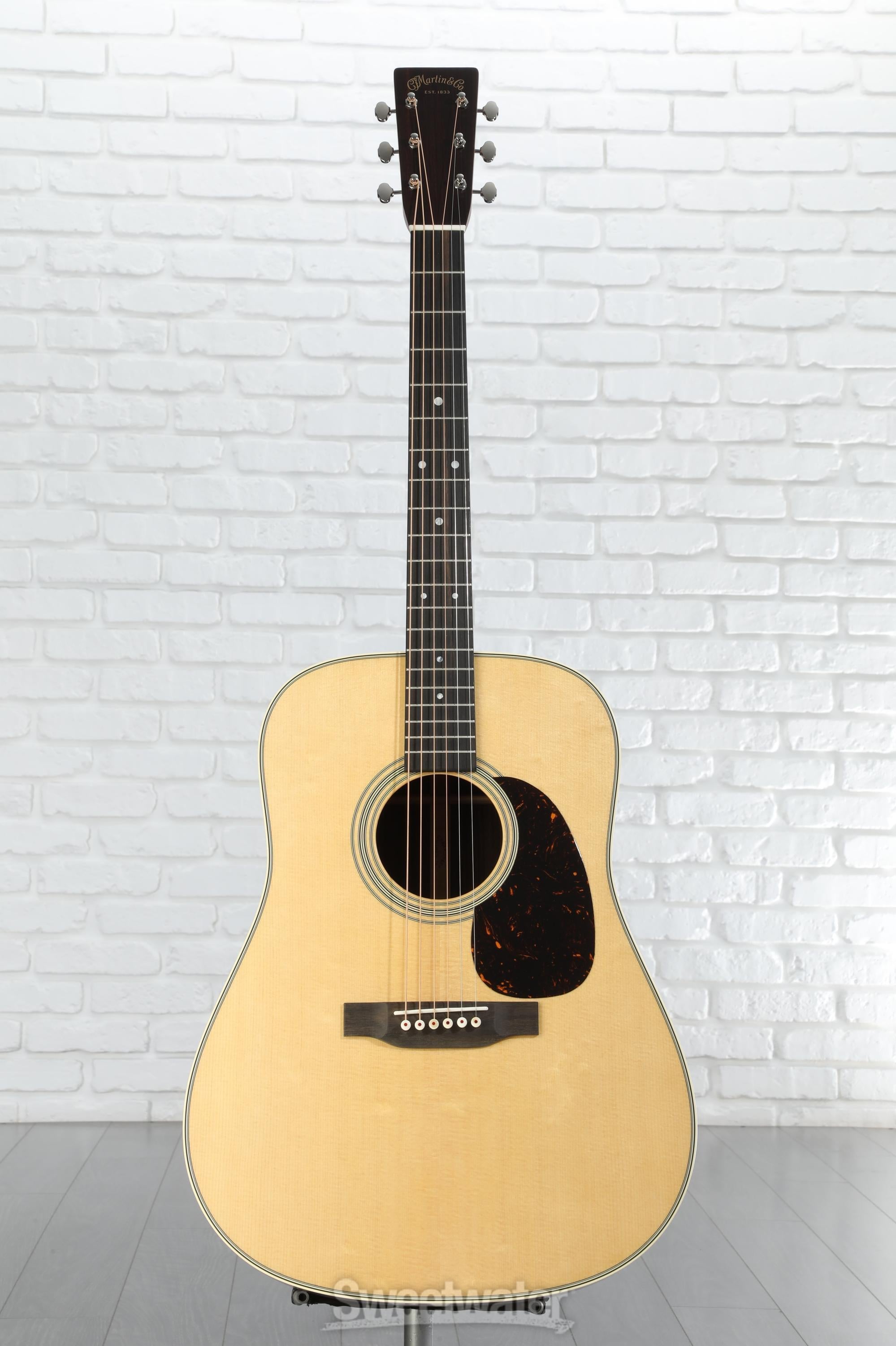 Martin D-28 Standard Dreadnought Acoustic Guitar | Music & Arts