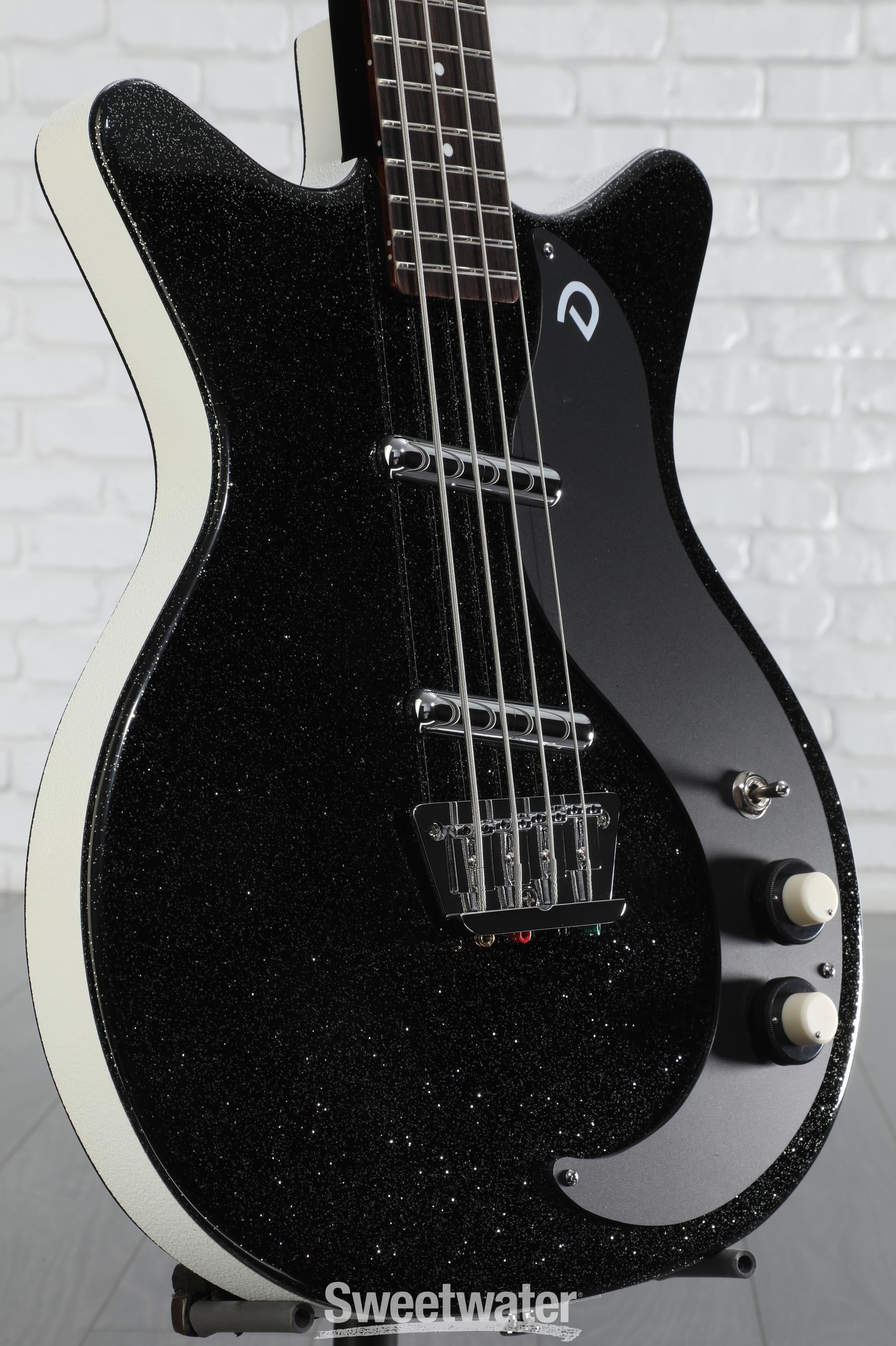 Danelectro '59DC Short Scale Bass Guitar - Black Metalflake