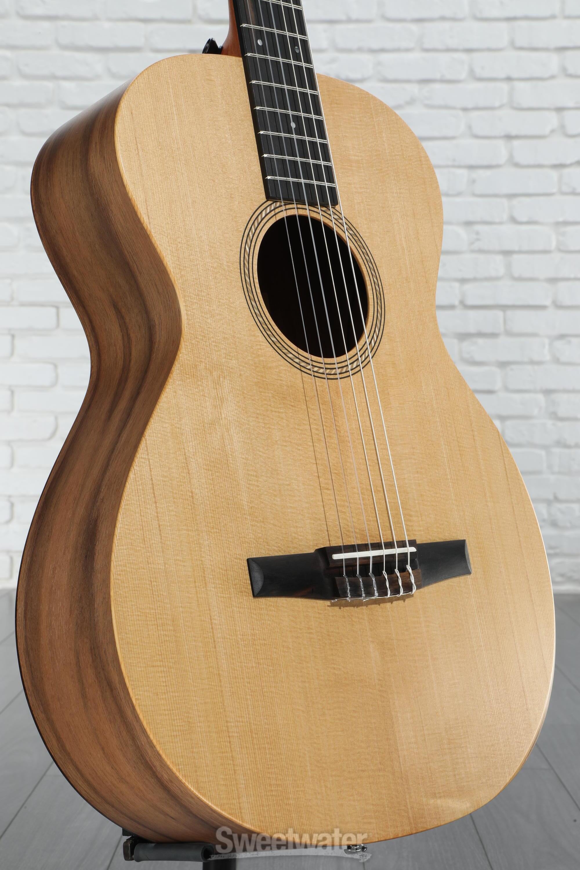 Taylor Academy 12e L/H レフティ Taylor Academy 12e-N Left-handed Nylon-string Acoustic