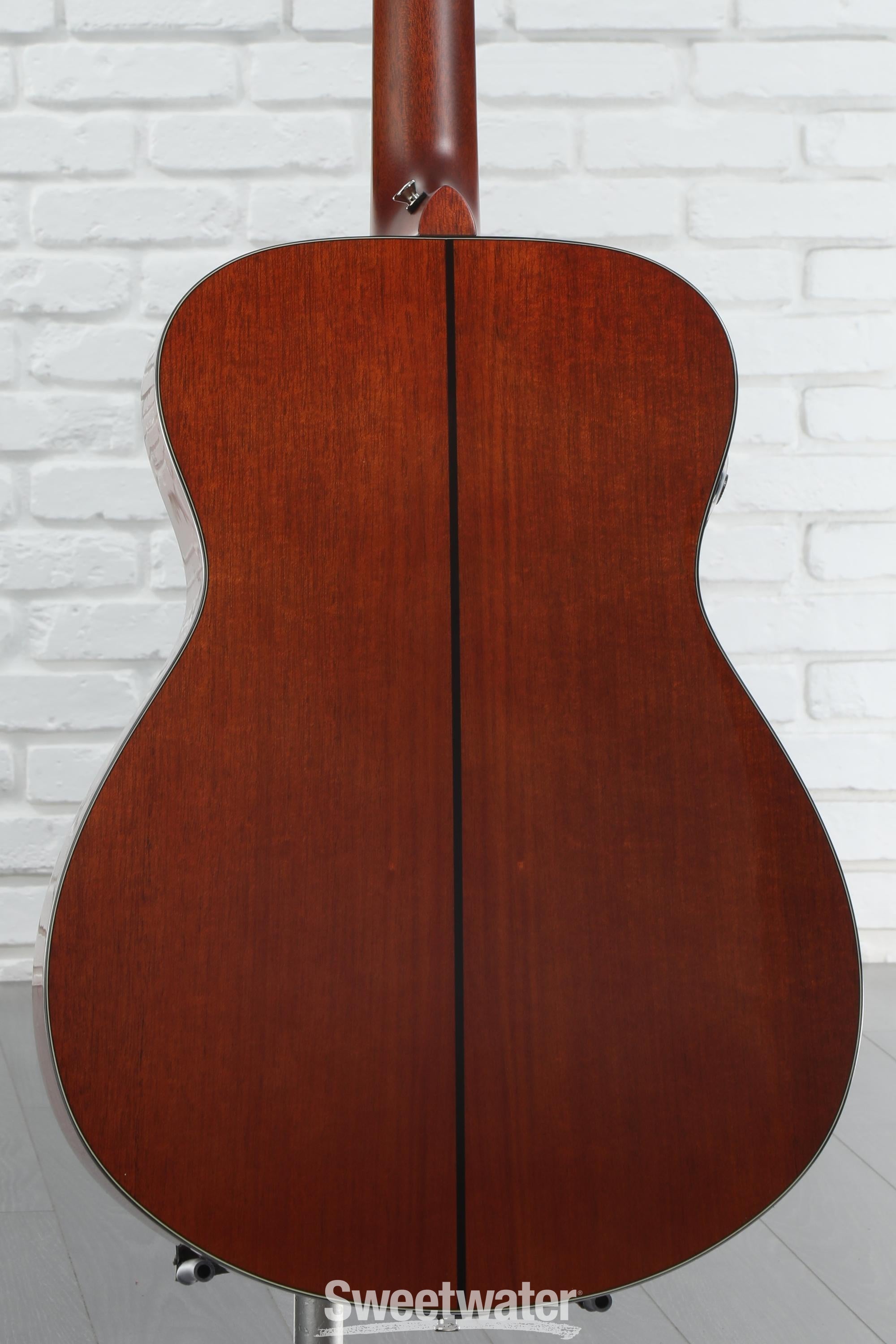 Yamaha FSX5 Red Label Acoustic-electric Guitar - Natural Yamaha FSX5 Red Label Acoustic-electric Guitar - Natural
