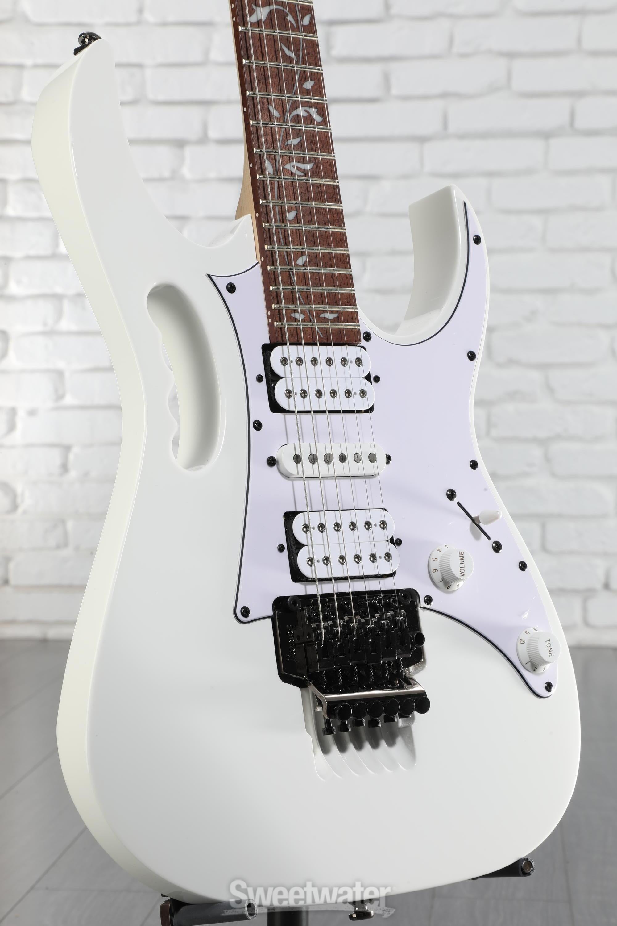 ギター Ibanez  Steve Vai Signature JEMJR-WH Ibanez Steve Vai Signature JEMJR - White | Sweetwater