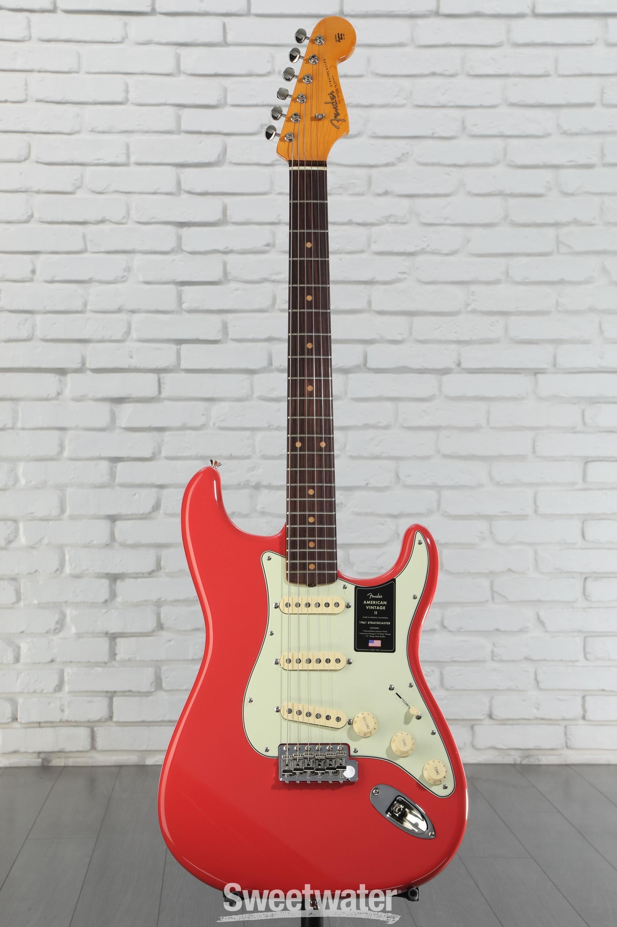 American vintageストラトキャスター/fiesta red 最終 Fender American Vintage II 1961 Stratocaster Electric Guitar