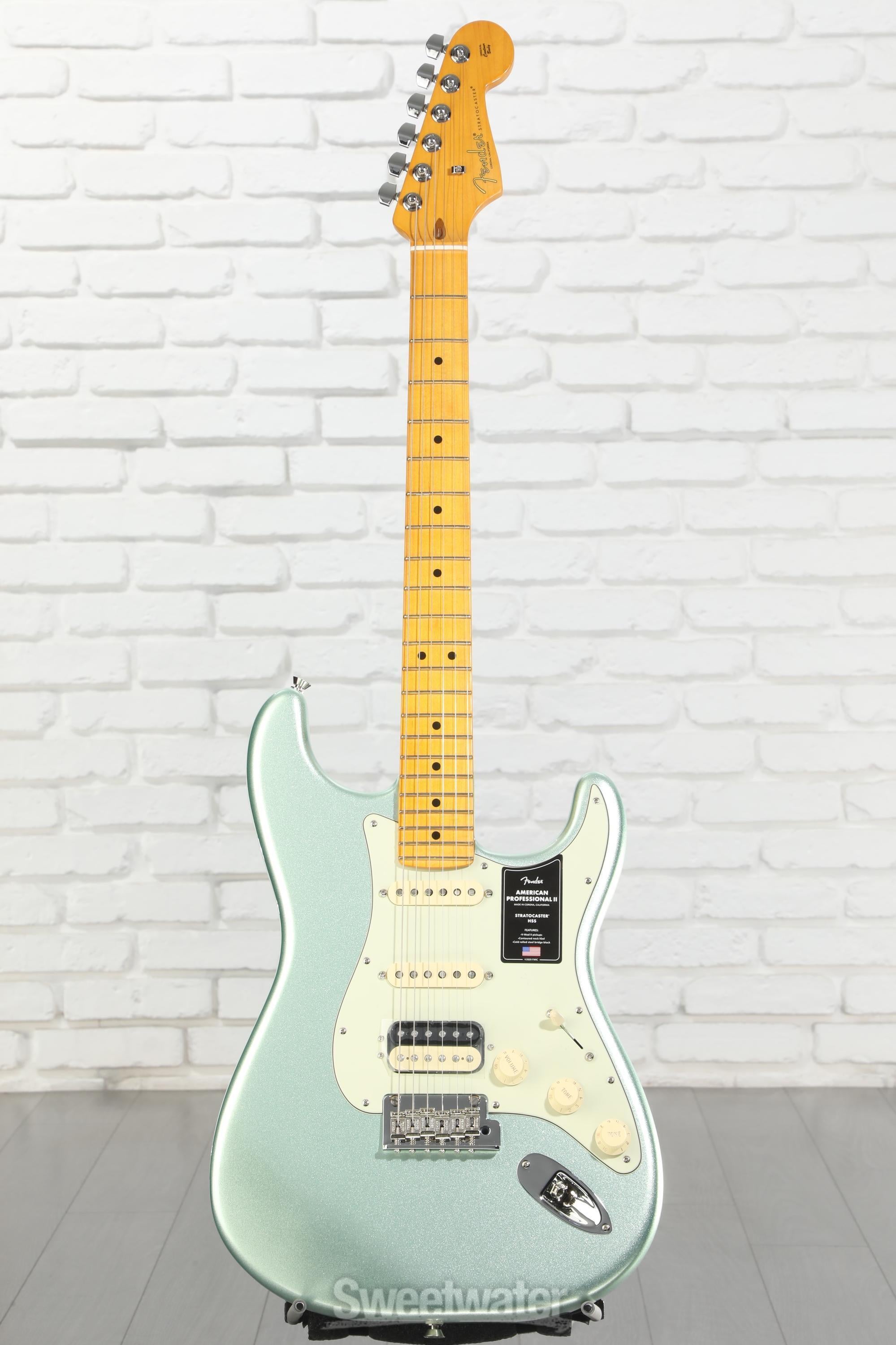 ギター Fender USA Professional Stratocaster HSS Fender American Professional II Stratocaster HSS - Mystic Surf