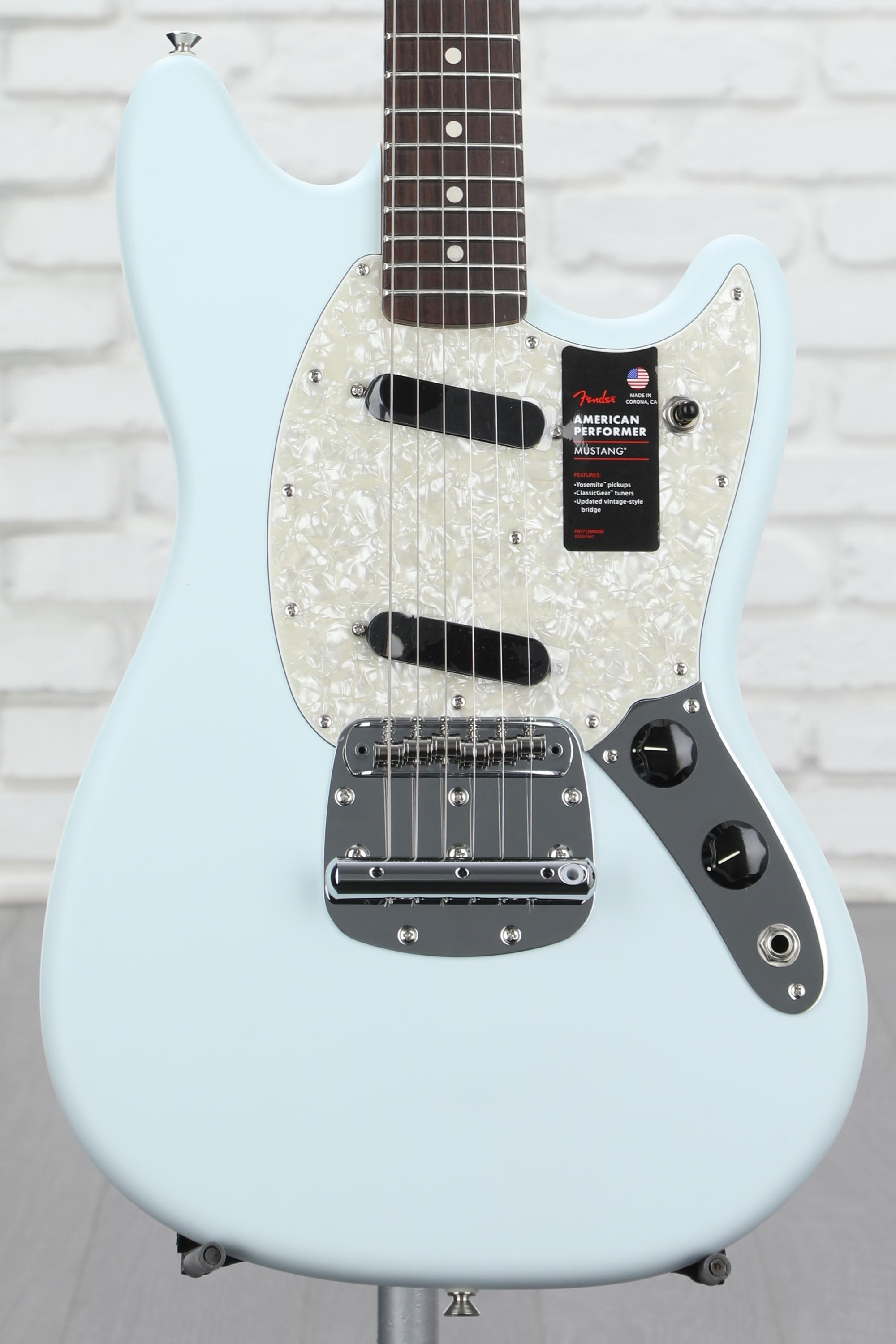 Fender American Performer Mustang - Satin Sonic Blue with Rosewood  Fingerboard