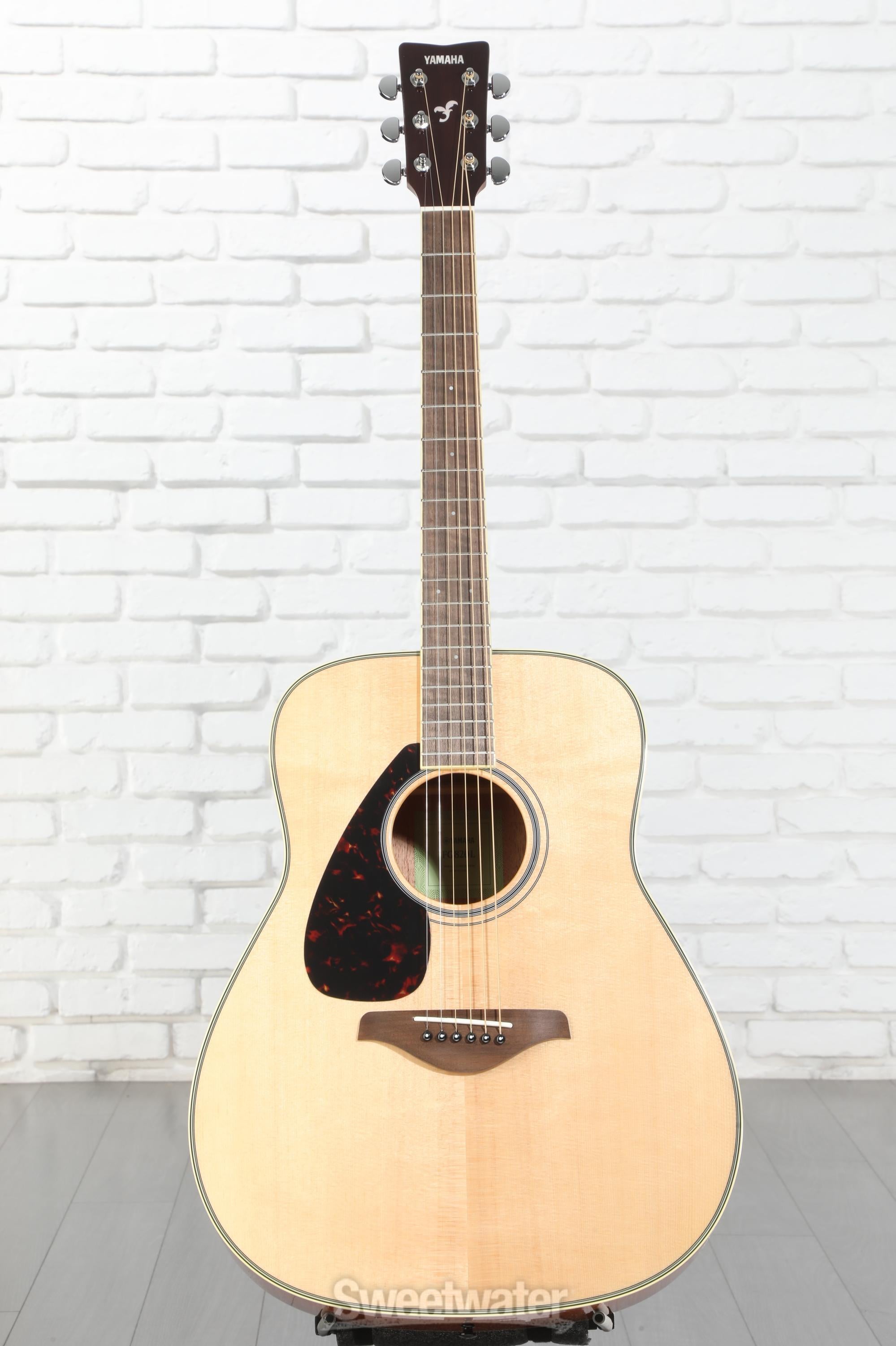 Yamaha FG820L Left-handed Dreadnought Acoustic Guitar - Natural