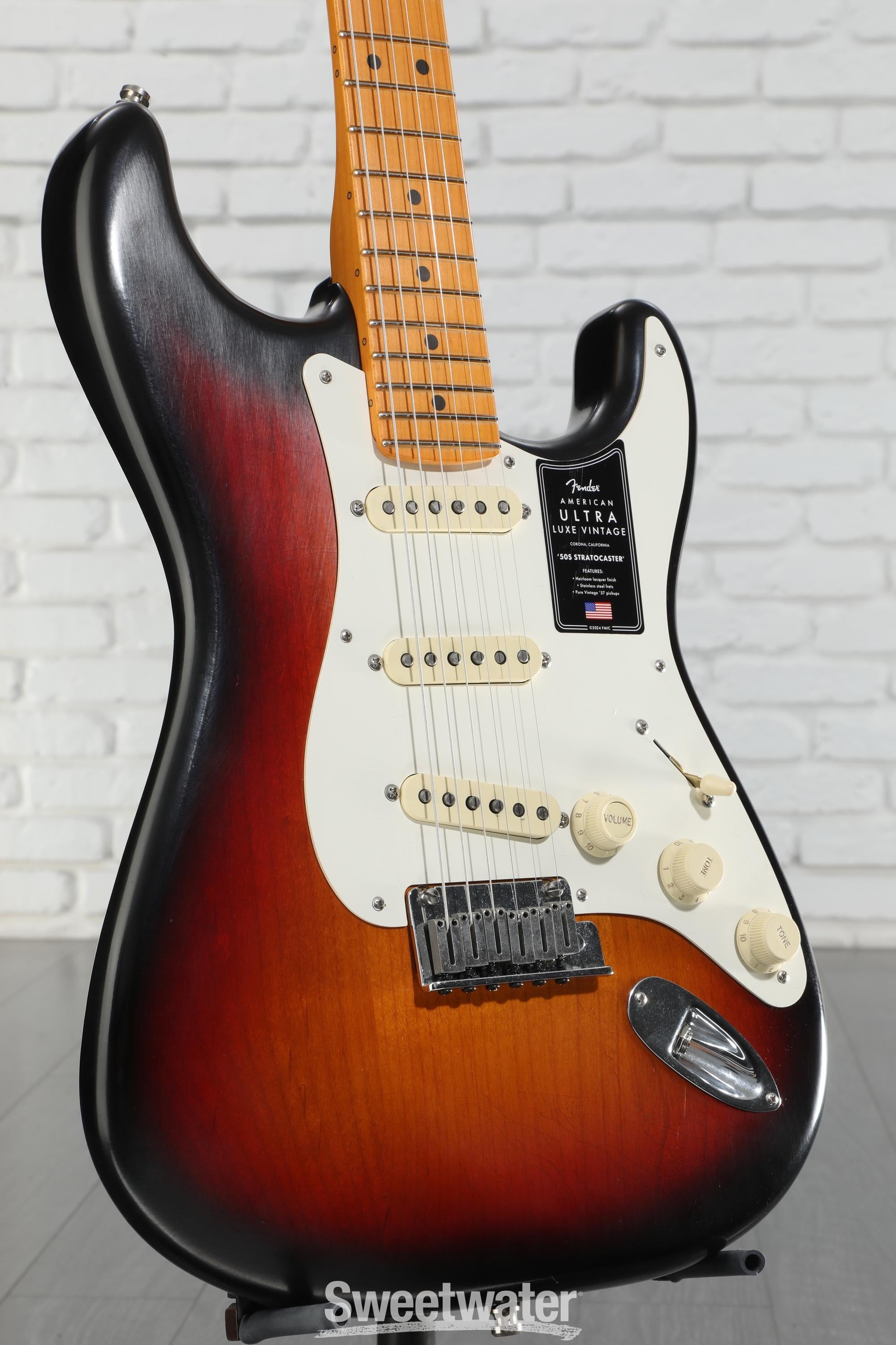 Fender American Ultra Luxe Vintage '50s Stratocaster Electric Guitar - 3-color Sunburst, Heirloom Lacquer