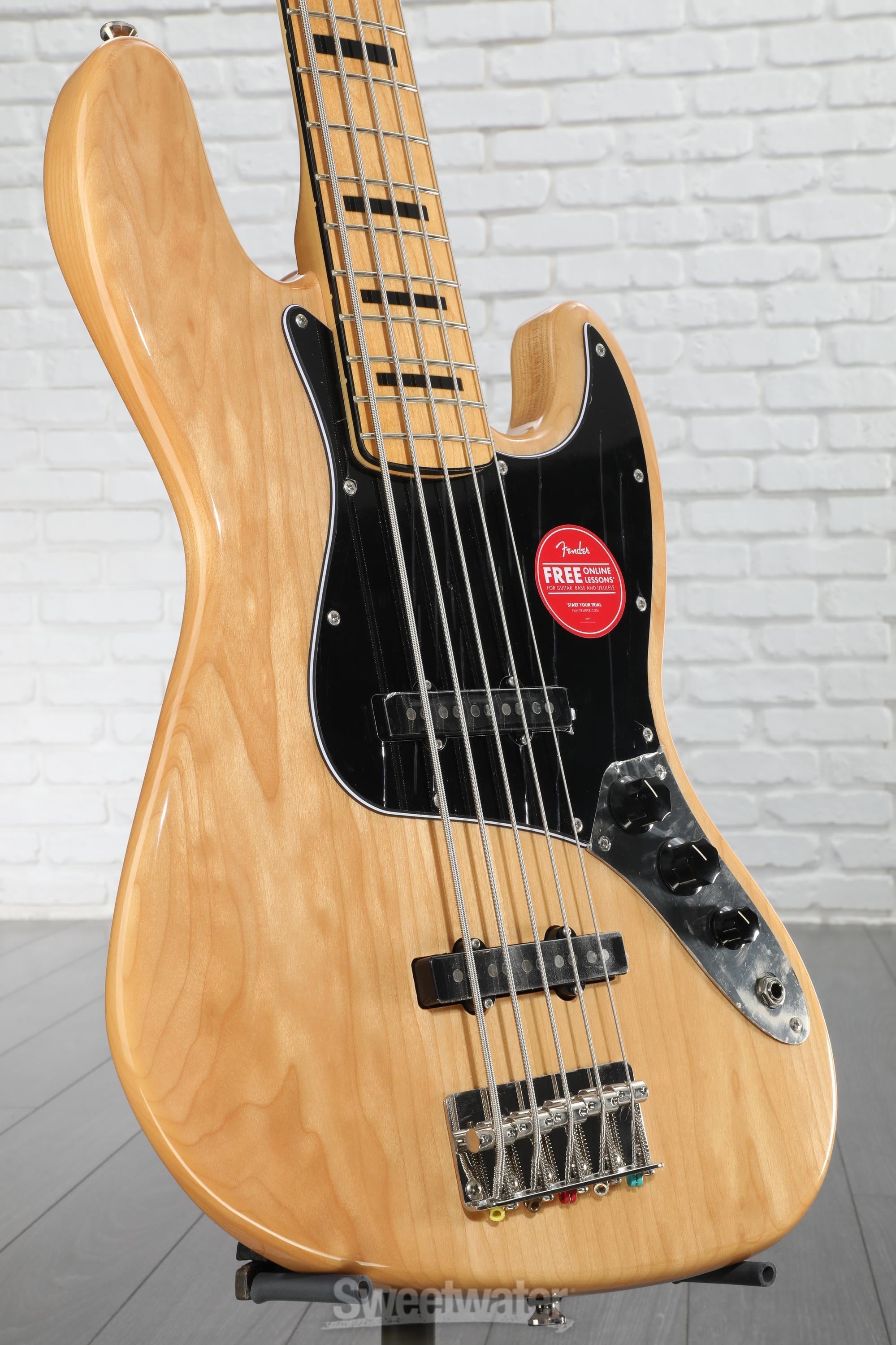 Squier 5弦 JazzBass Amazon.com: Squier Classic Vibe 70s 5-String Jazz Bass